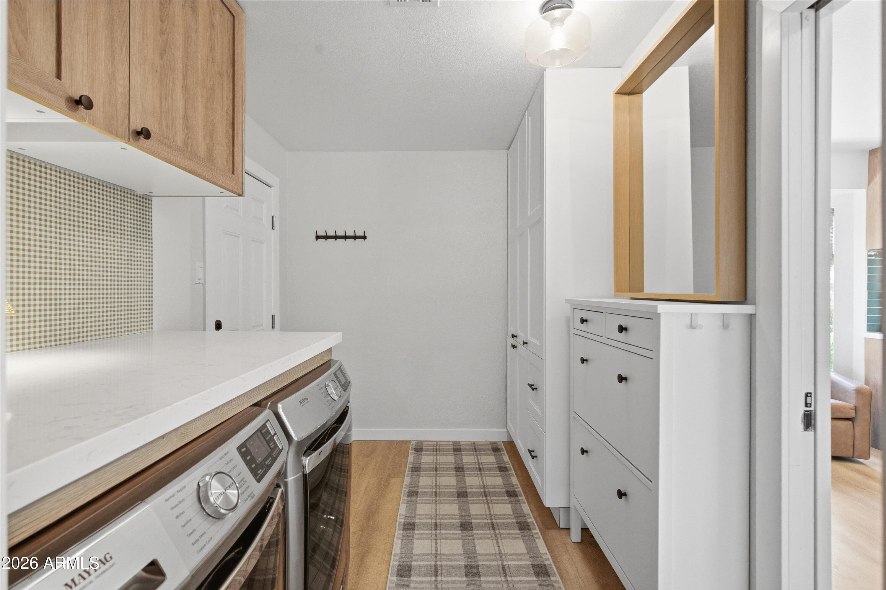SUNBURST FARMS 21 - Residential
