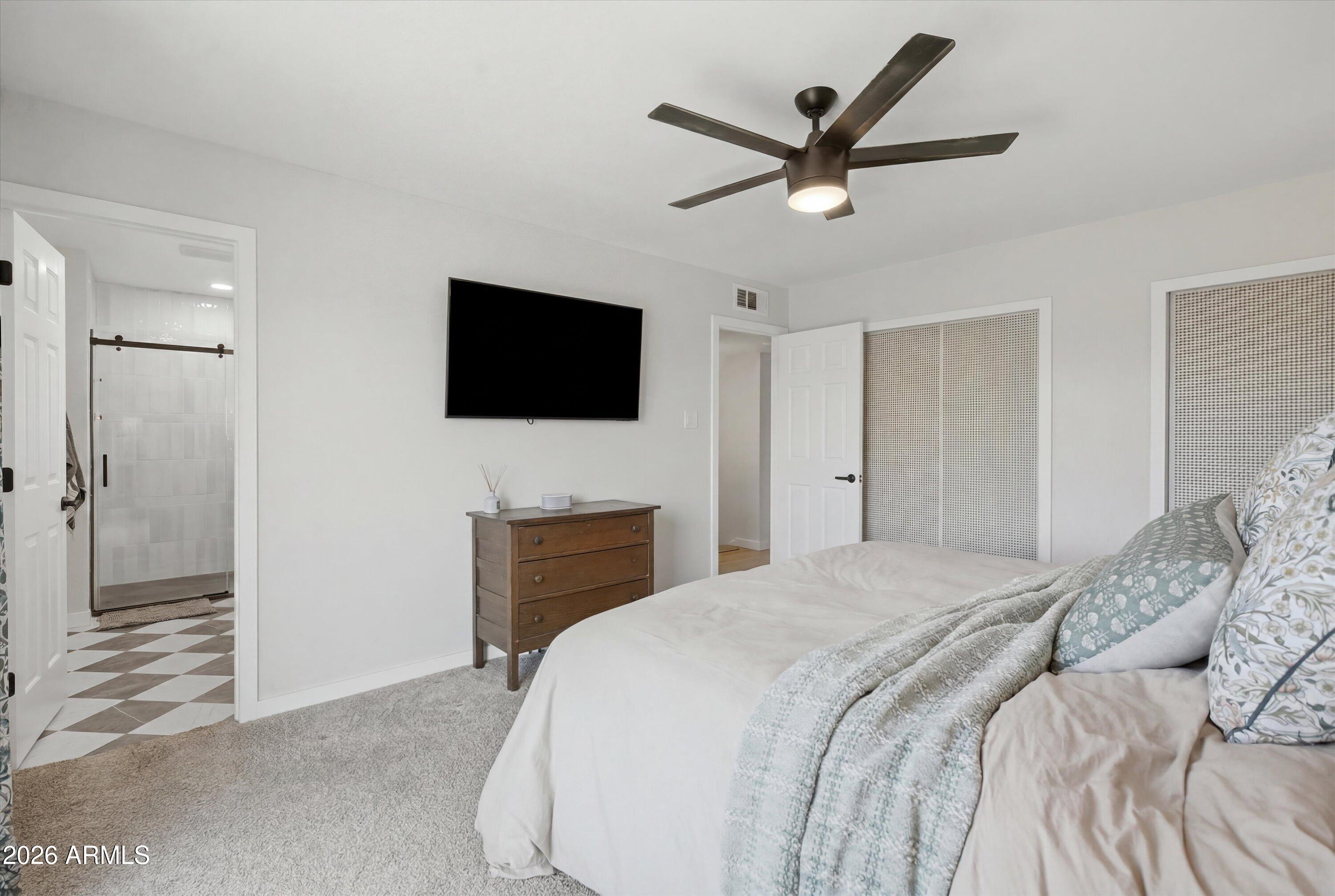 SUNBURST FARMS 21 - Residential