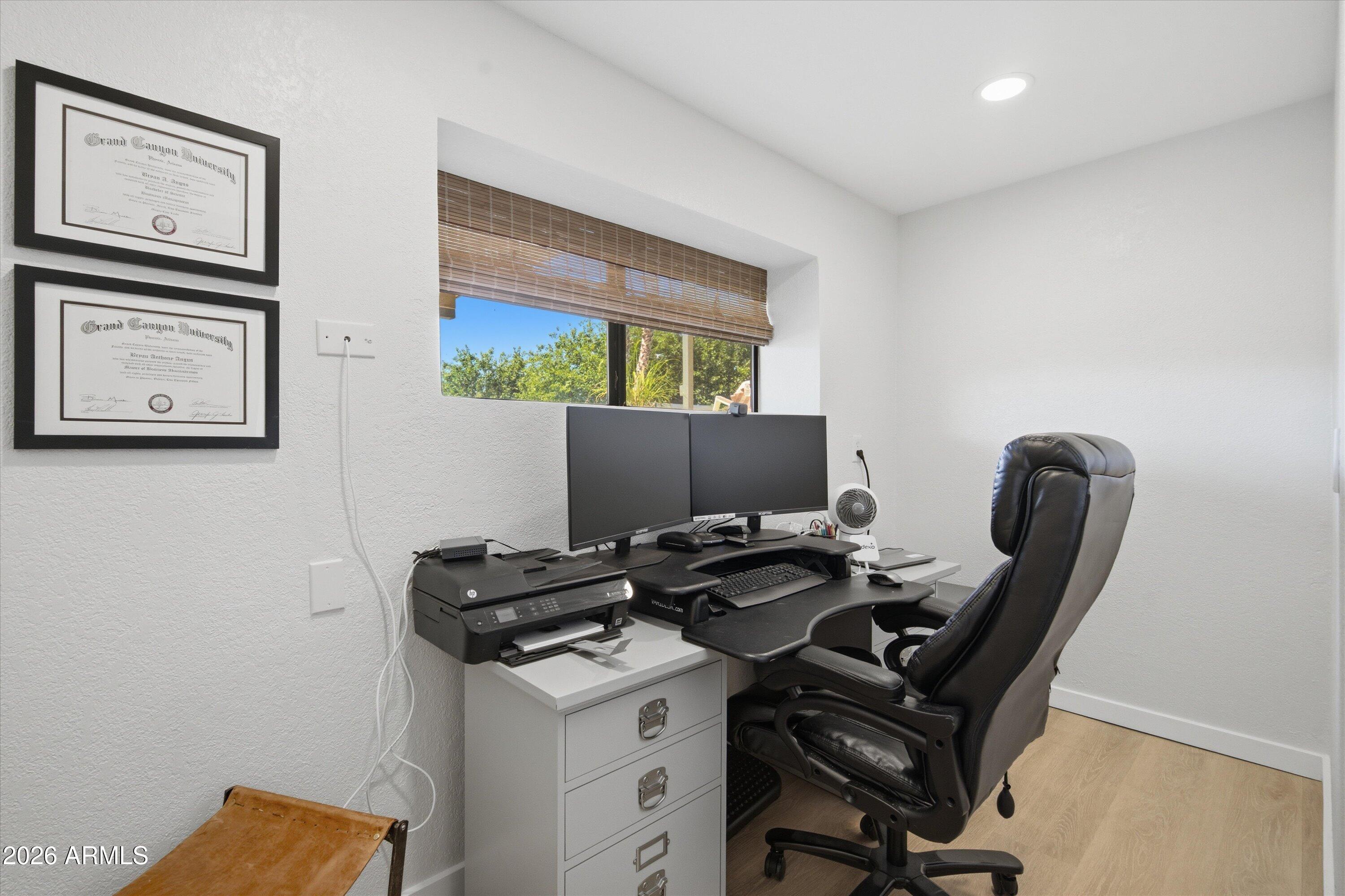 SUNBURST FARMS 21 - Residential