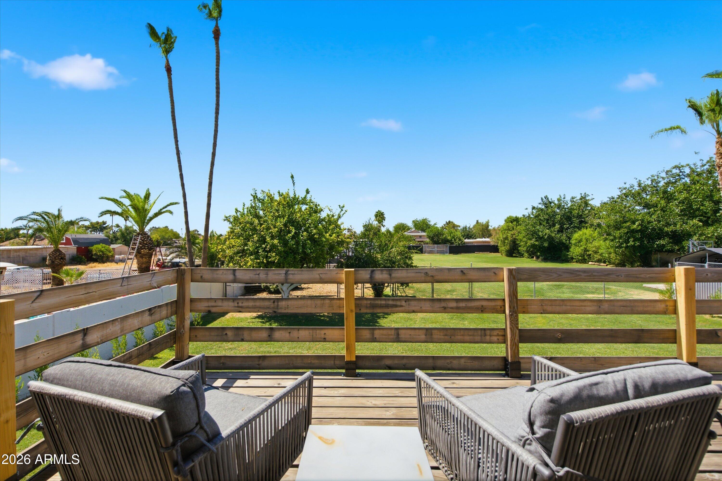 SUNBURST FARMS 21 - Residential