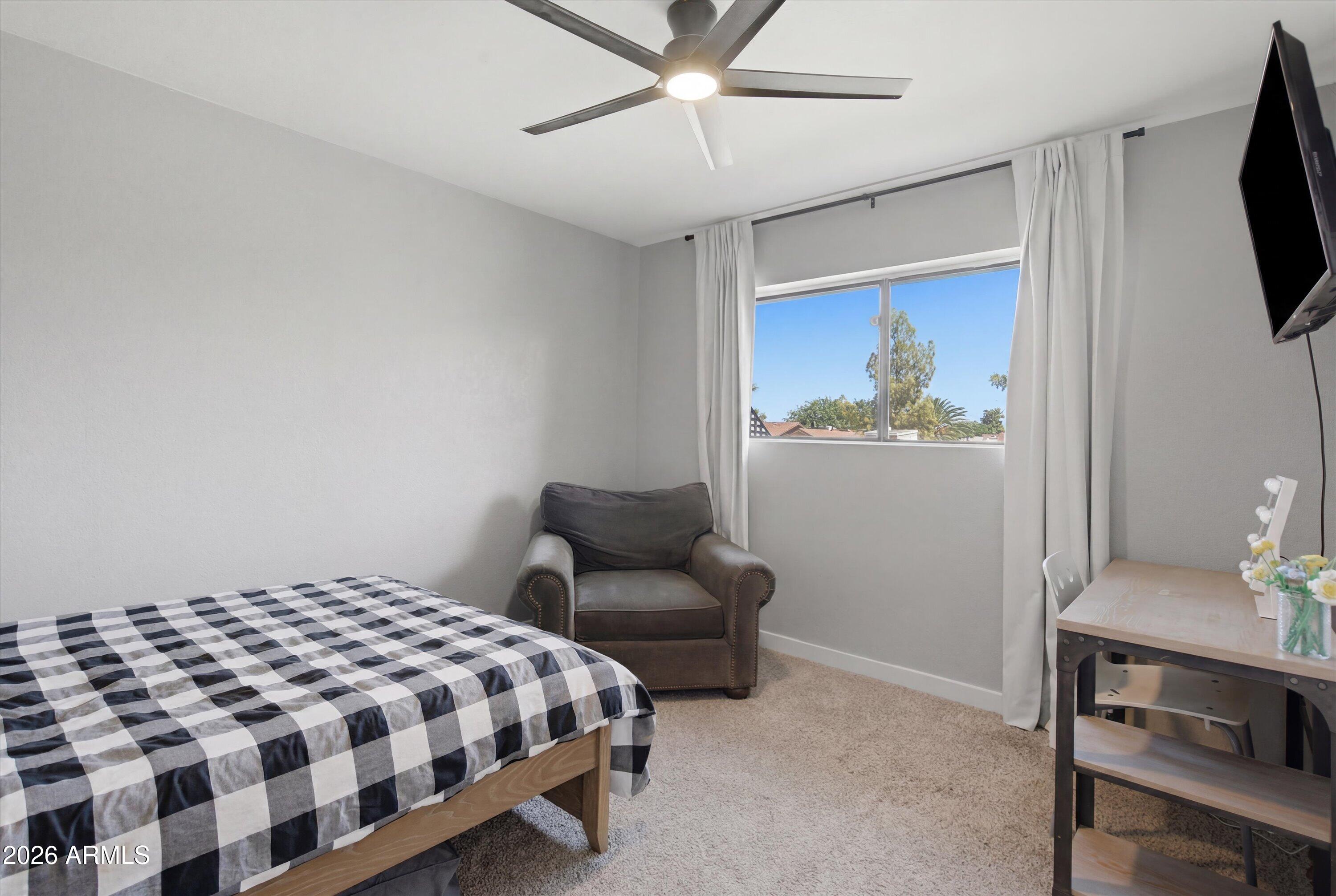 SUNBURST FARMS 21 - Residential