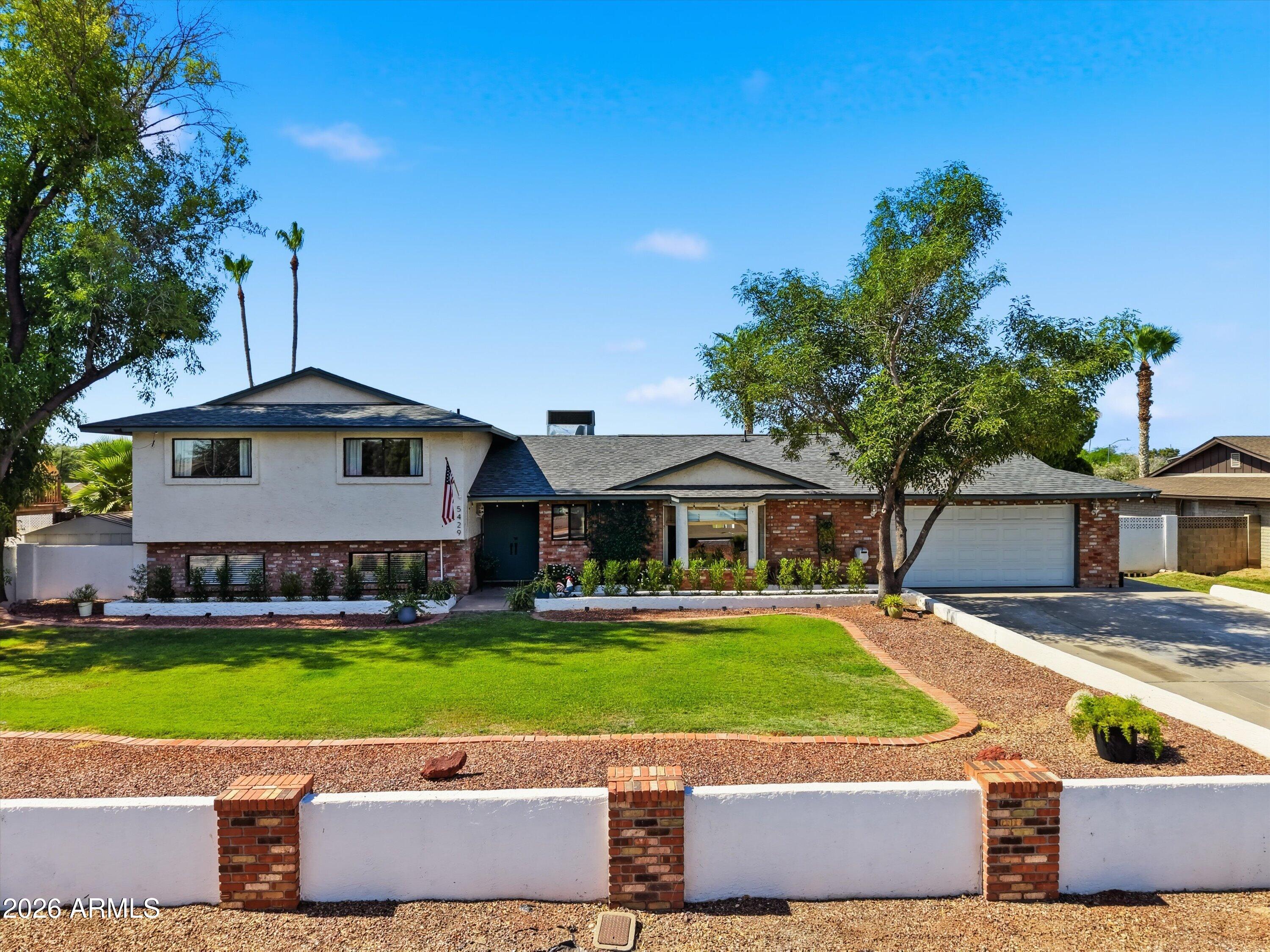 SUNBURST FARMS 21 - Residential