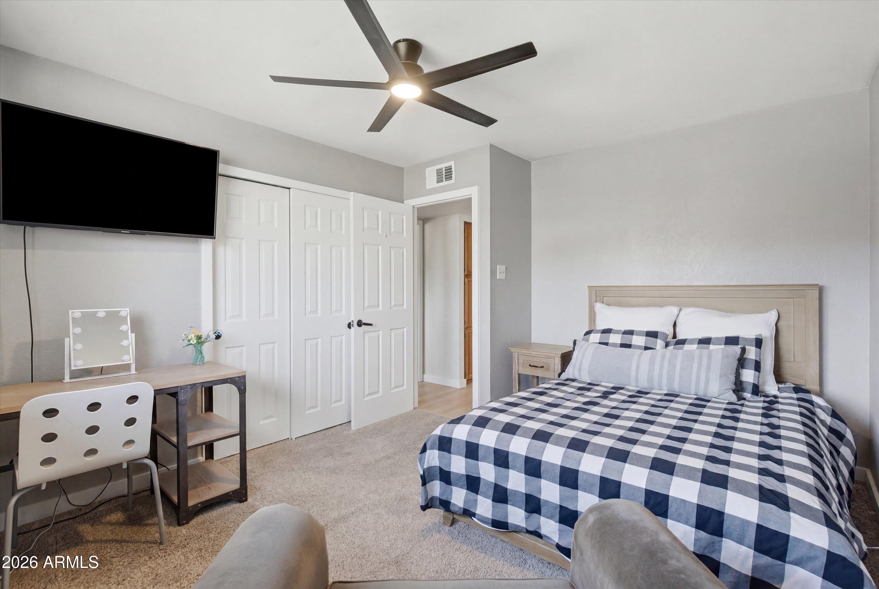 SUNBURST FARMS 21 - Residential