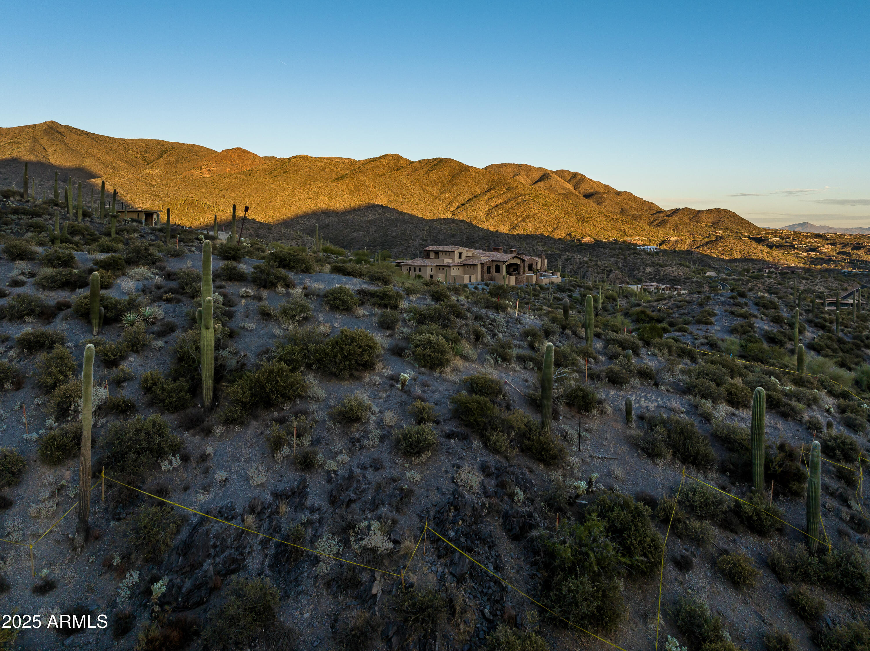 DESERT MOUNTAIN - Land