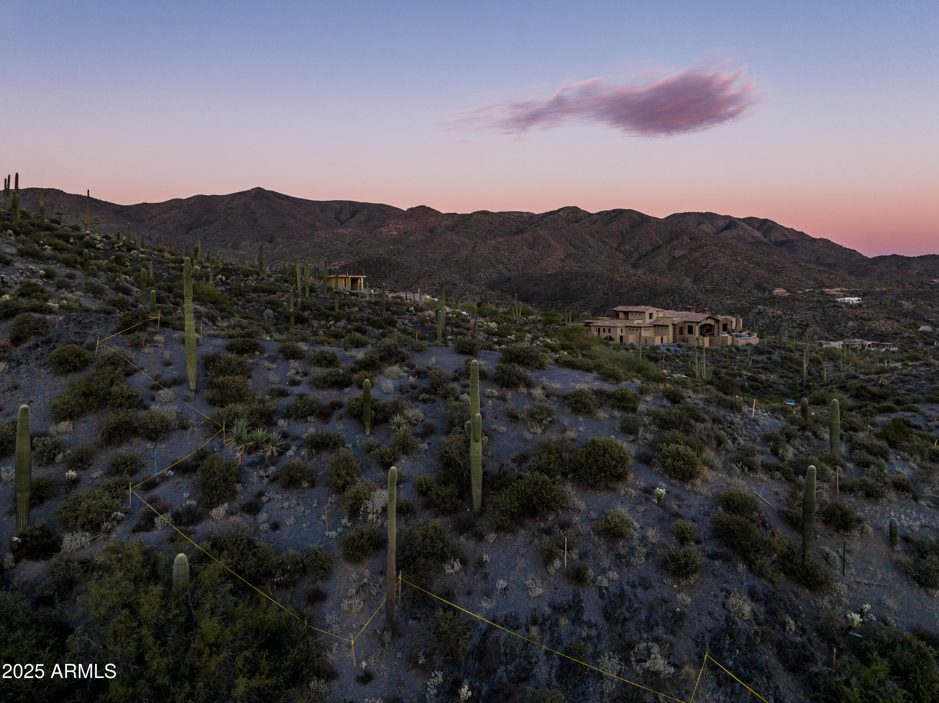 DESERT MOUNTAIN - Land