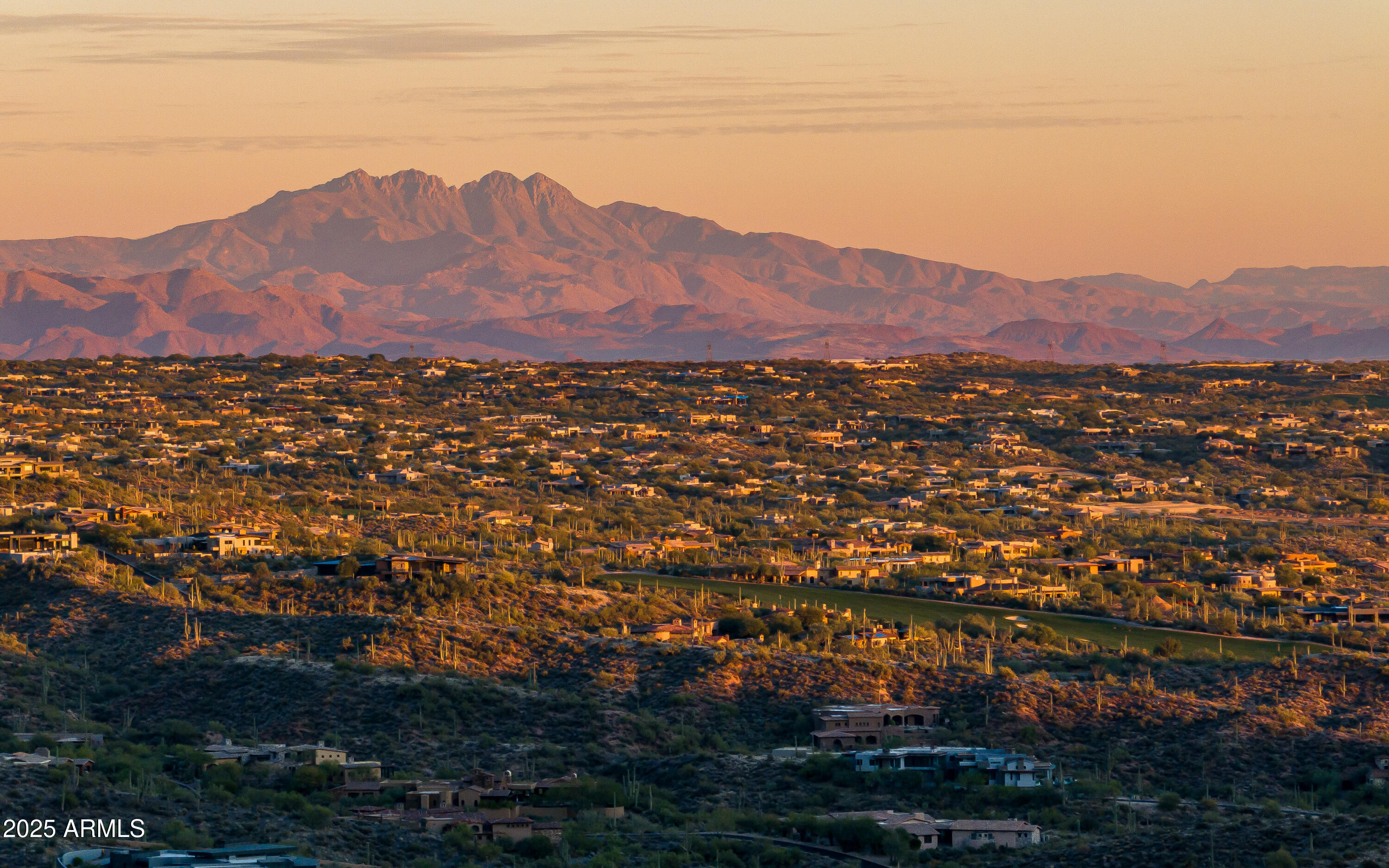 DESERT MOUNTAIN - Land