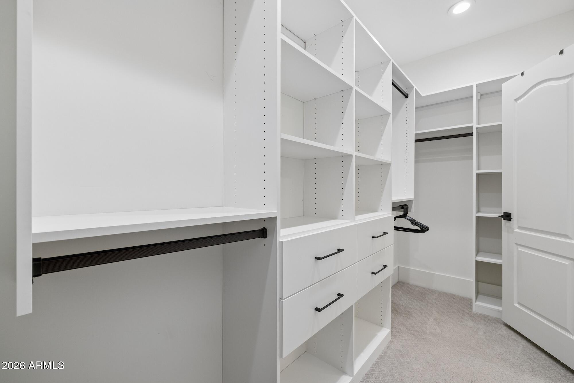 PHOENICIA - Residential
