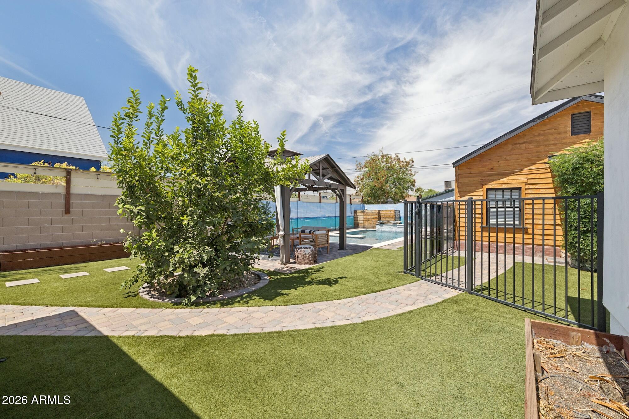 PHOENICIA - Residential