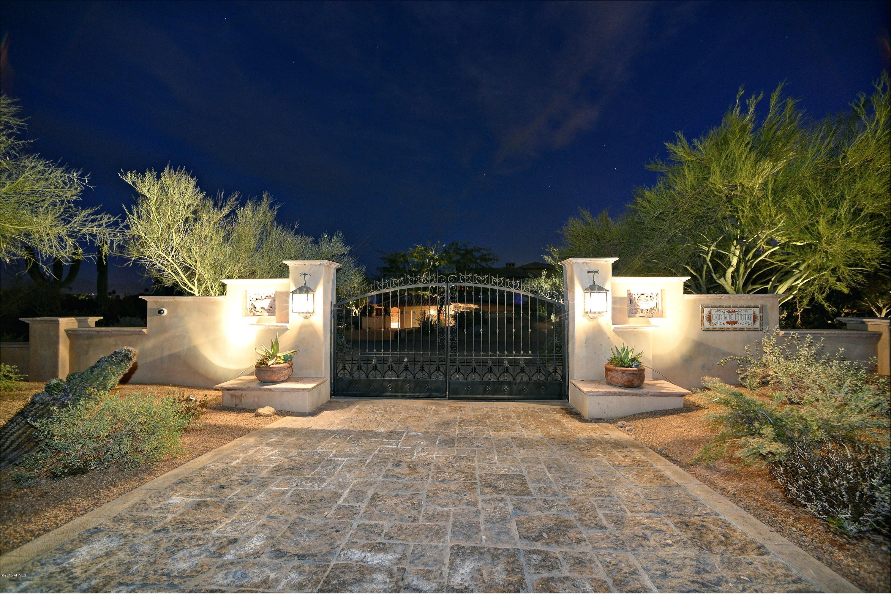 Jokake Camelback Properties - Residential