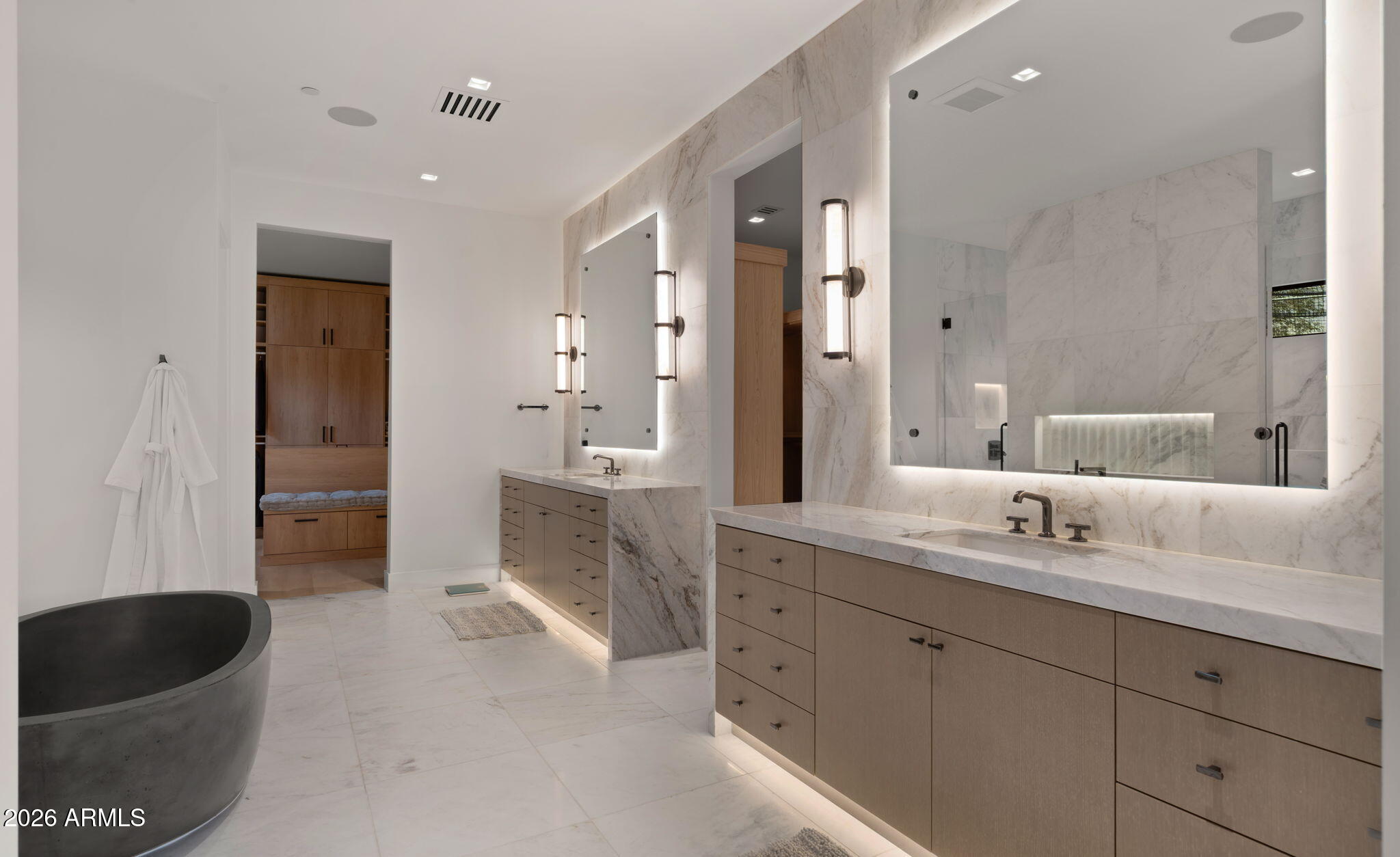 DESERT HILLS - Residential