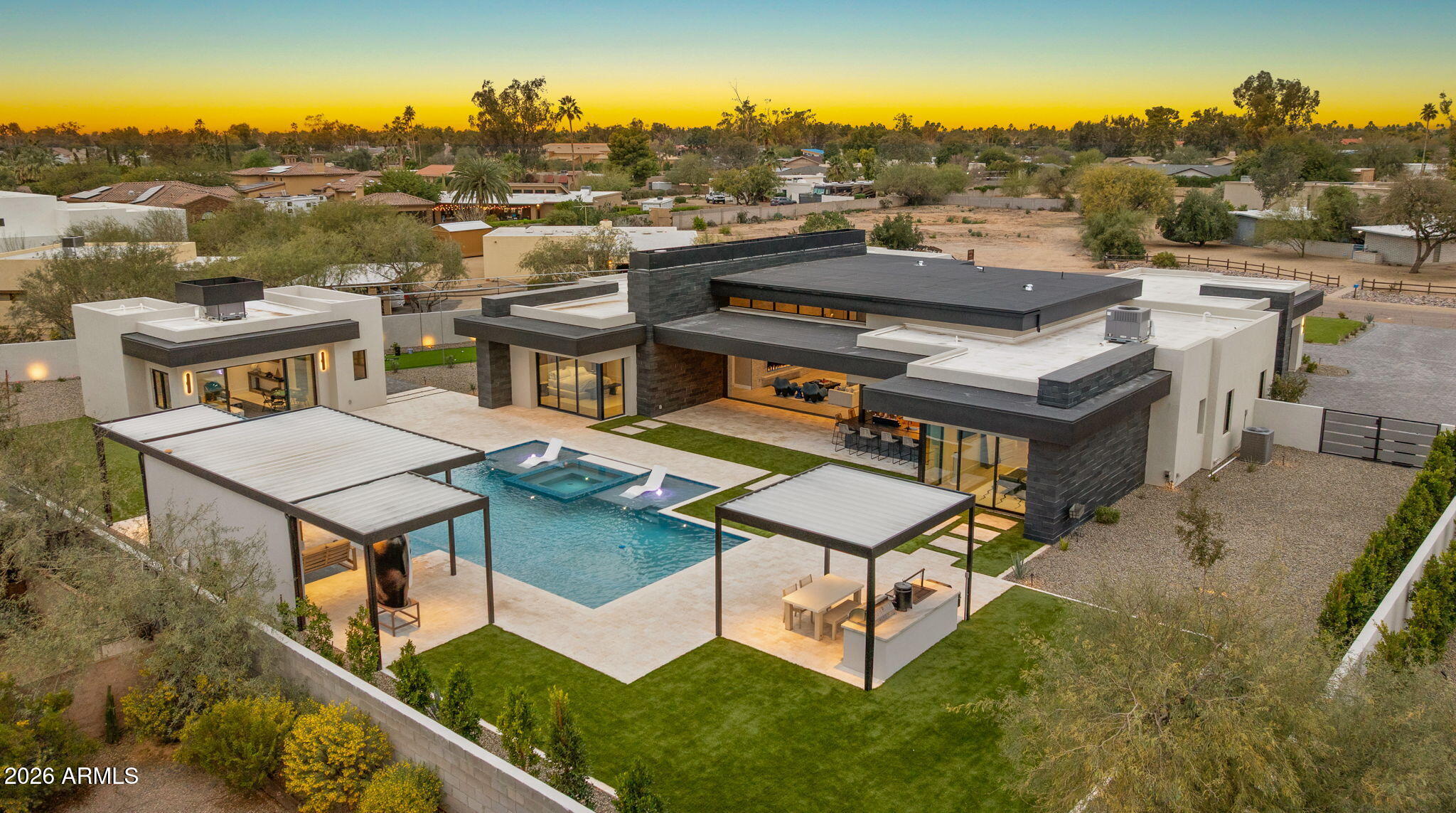 DESERT HILLS - Residential