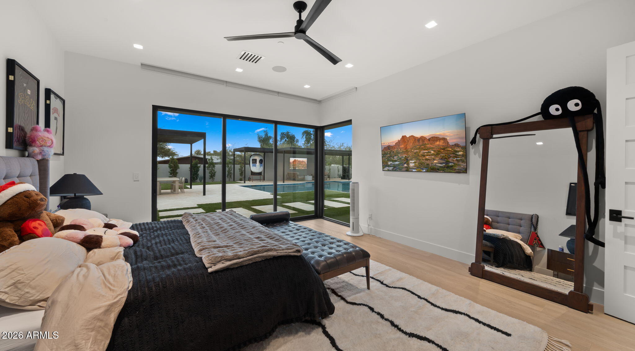 DESERT HILLS - Residential