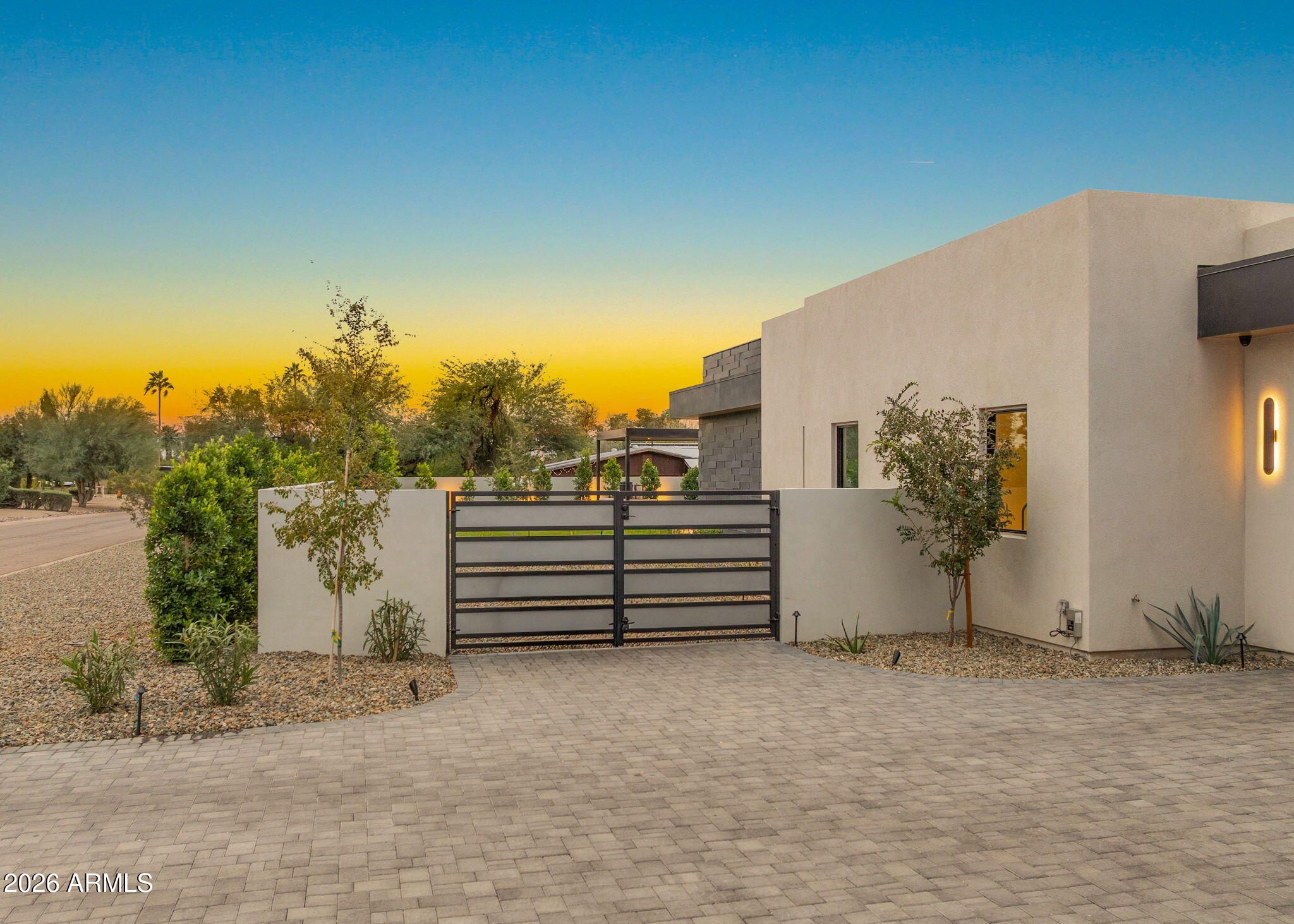 DESERT HILLS - Residential