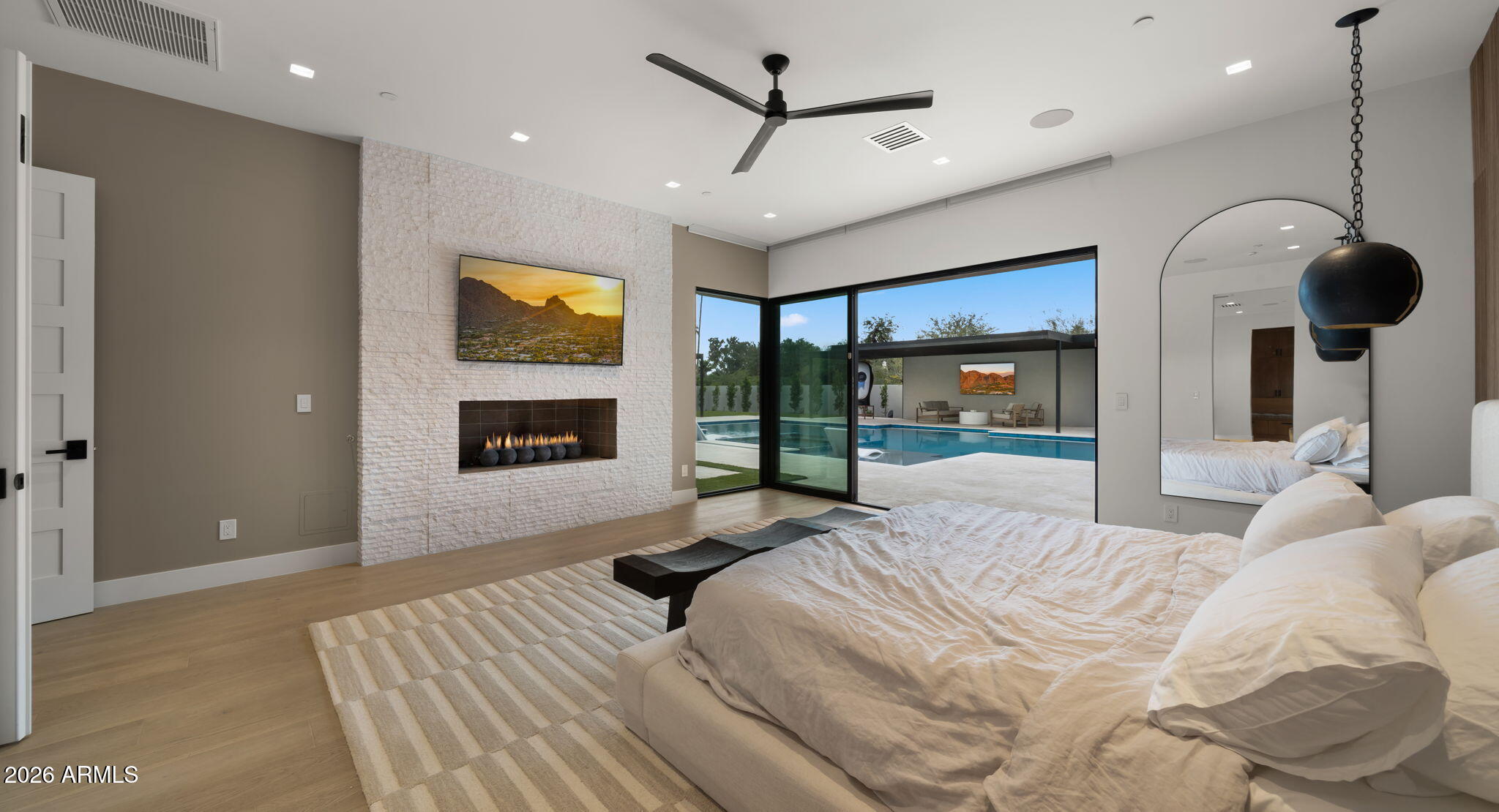 DESERT HILLS - Residential