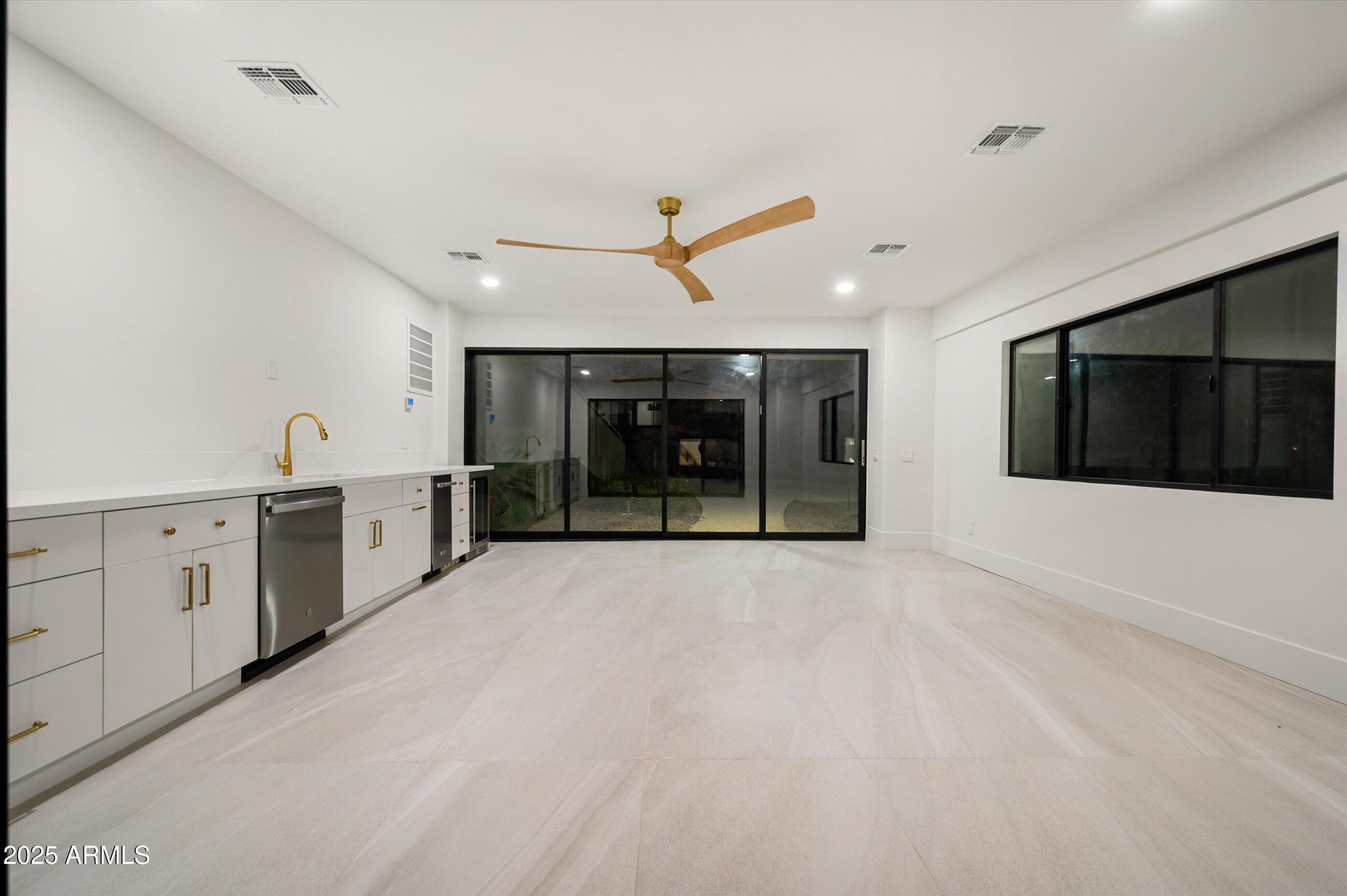 Meets & Bounds - Residential