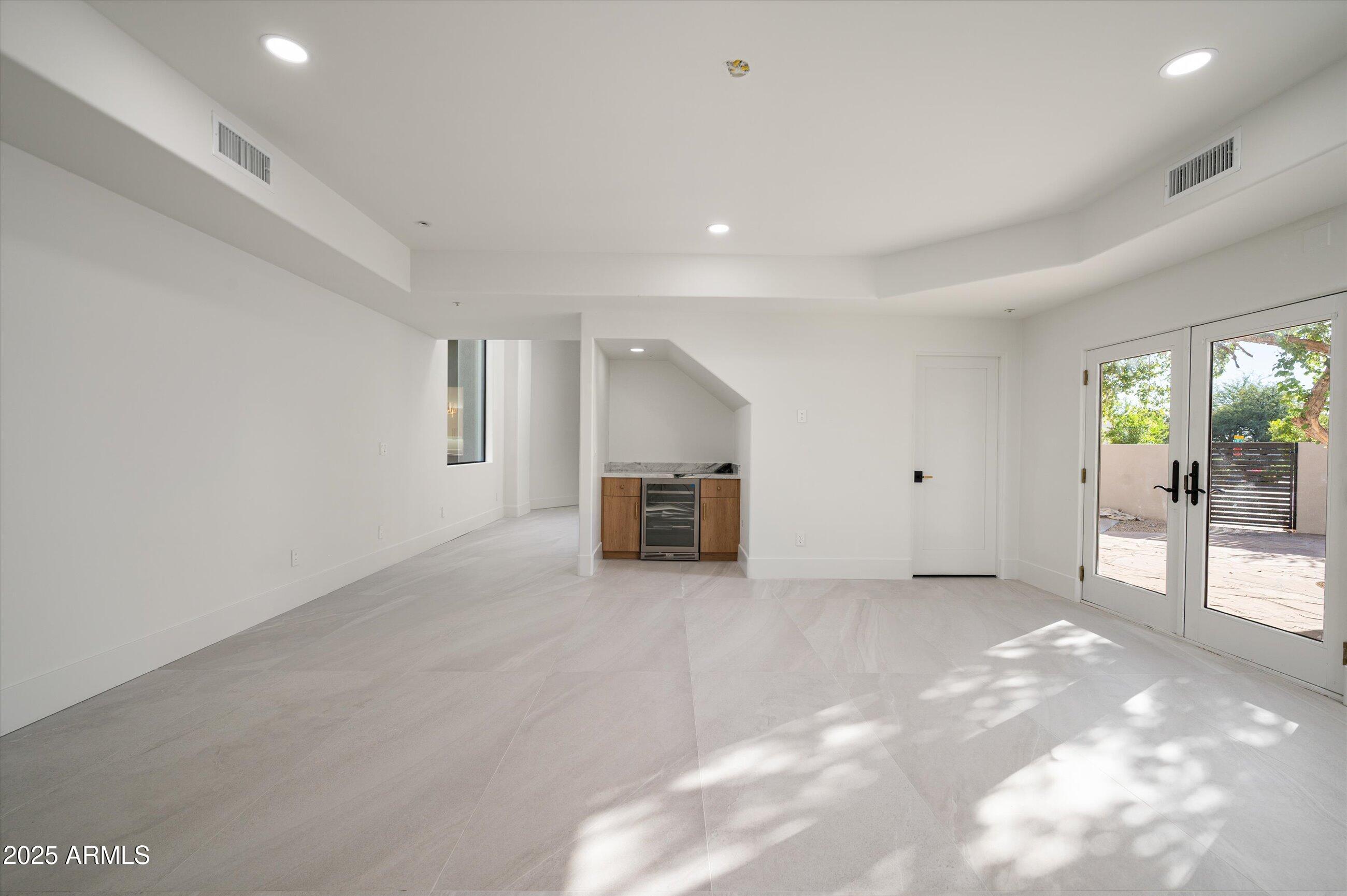 Meets & Bounds - Residential