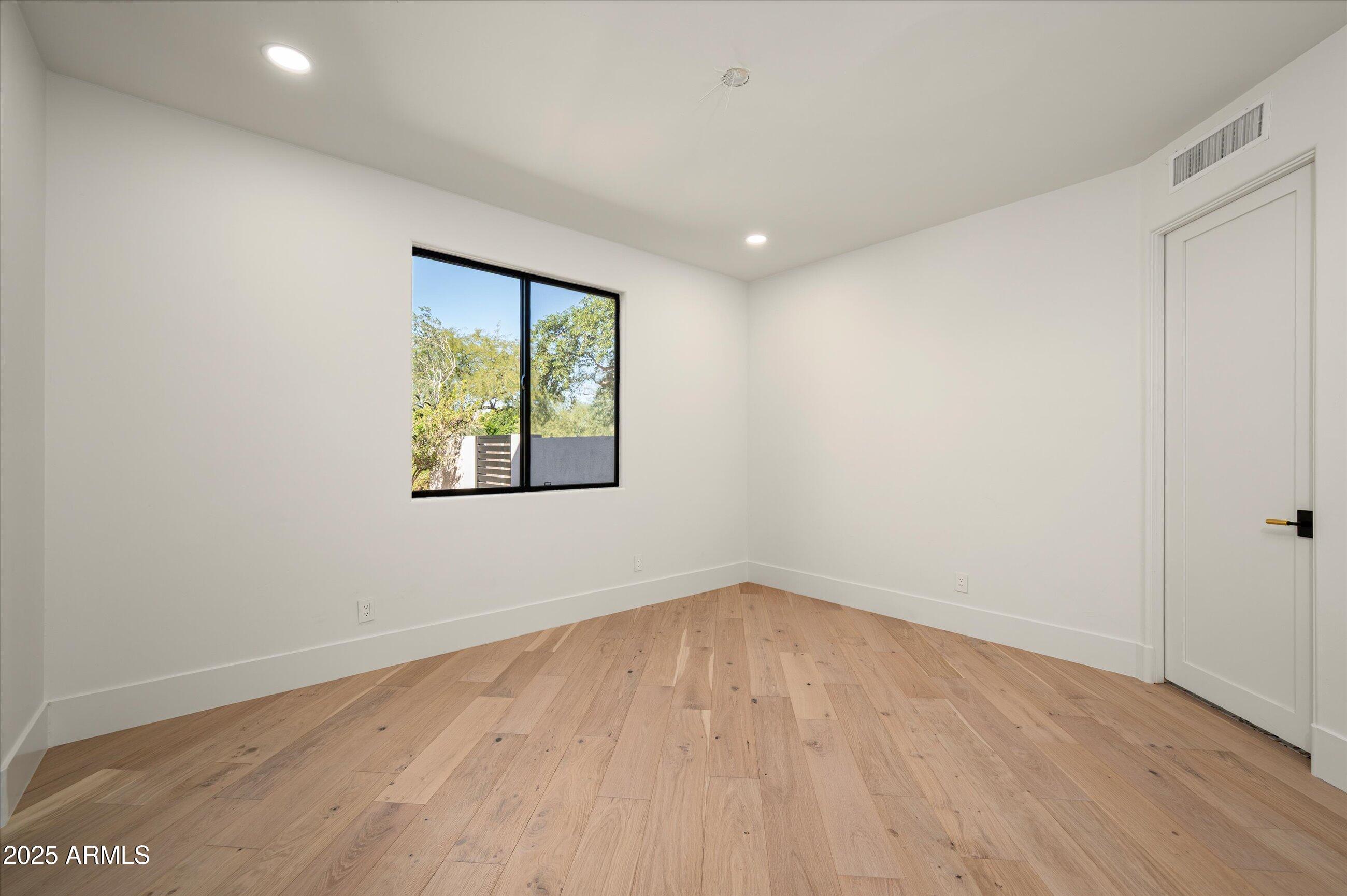 Meets & Bounds - Residential