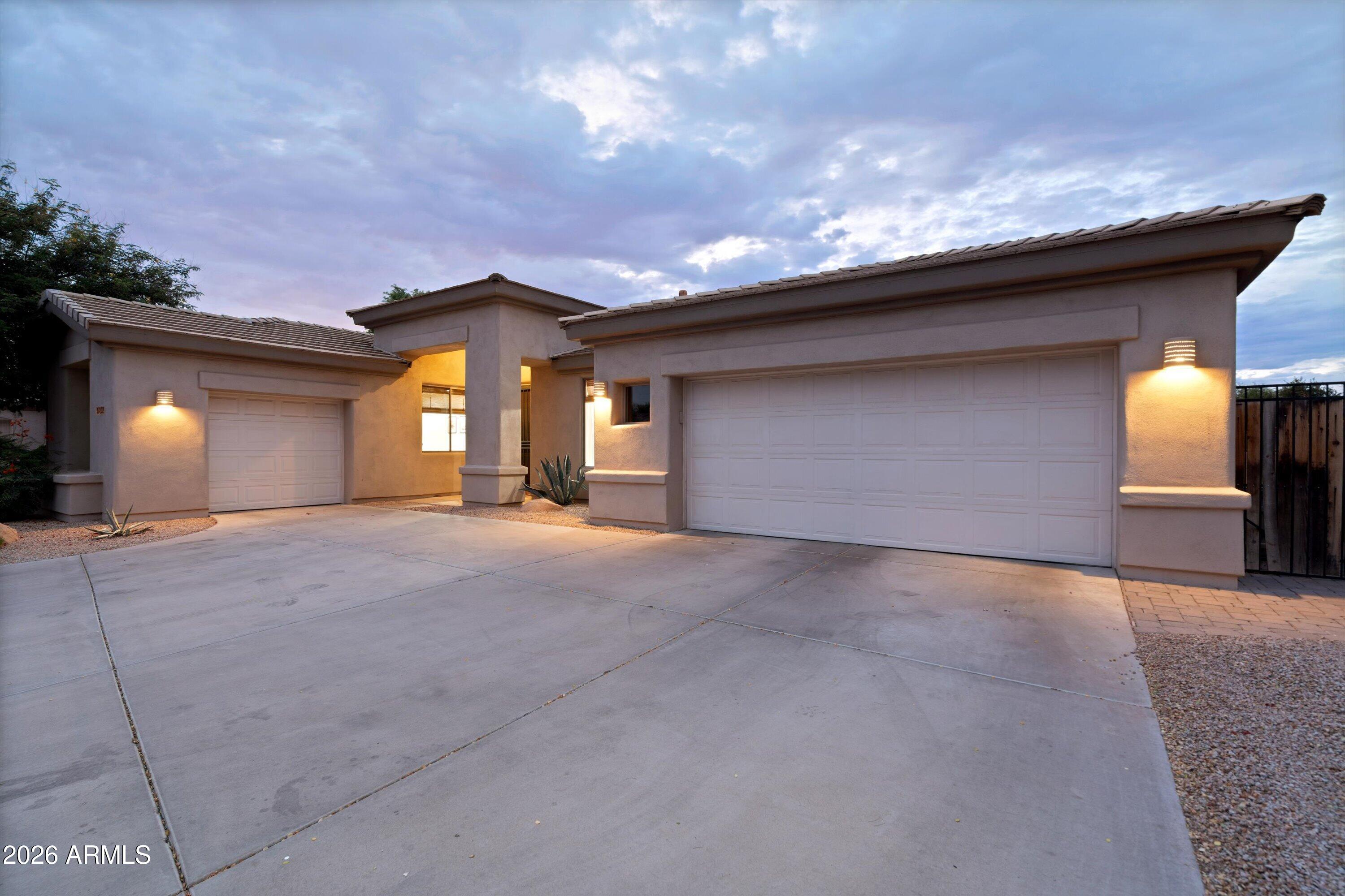 PALM VALLEY PHASE 2 PARCEL 1 - Residential
