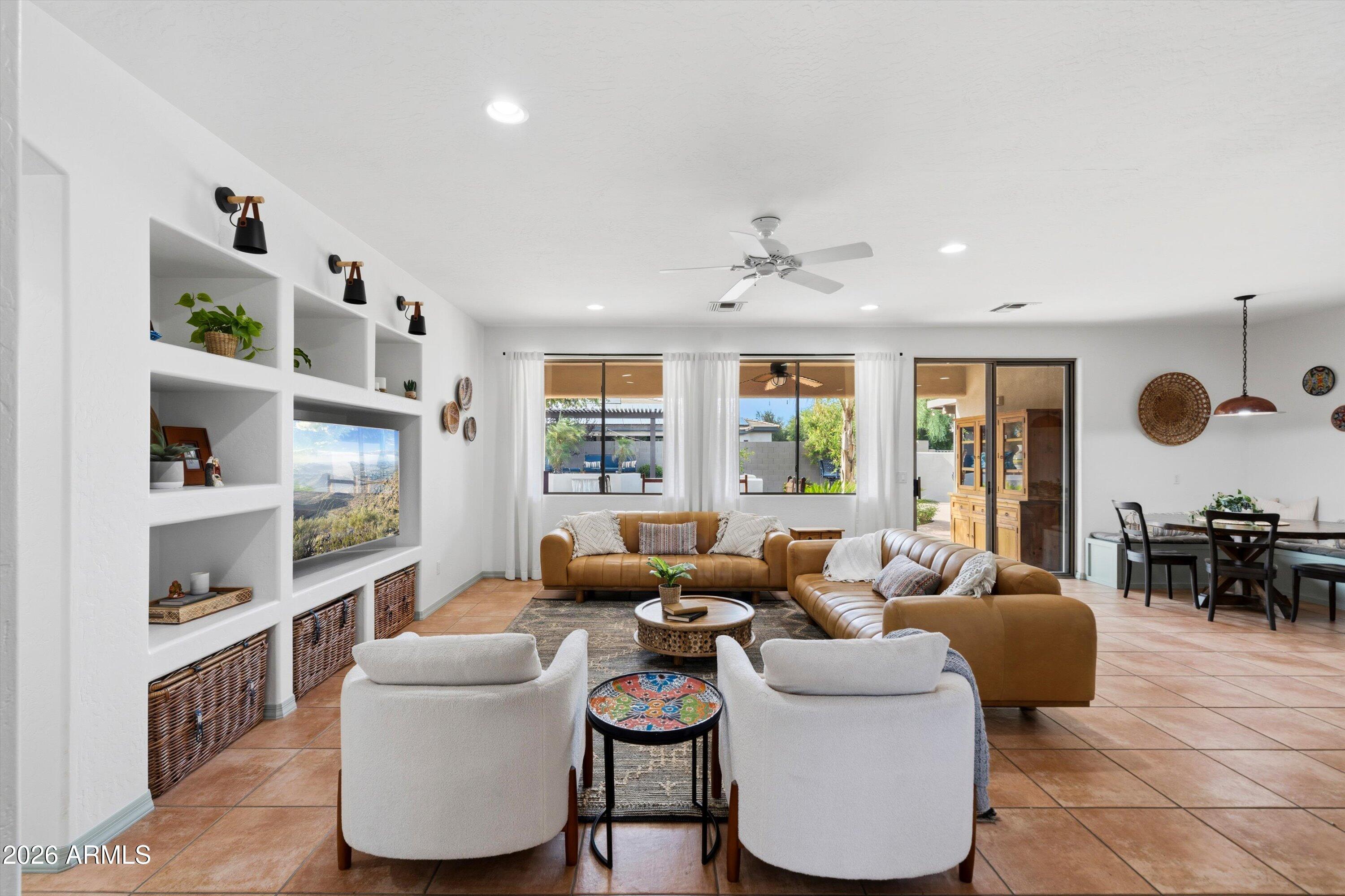 PALM VALLEY PHASE 2 PARCEL 1 - Residential