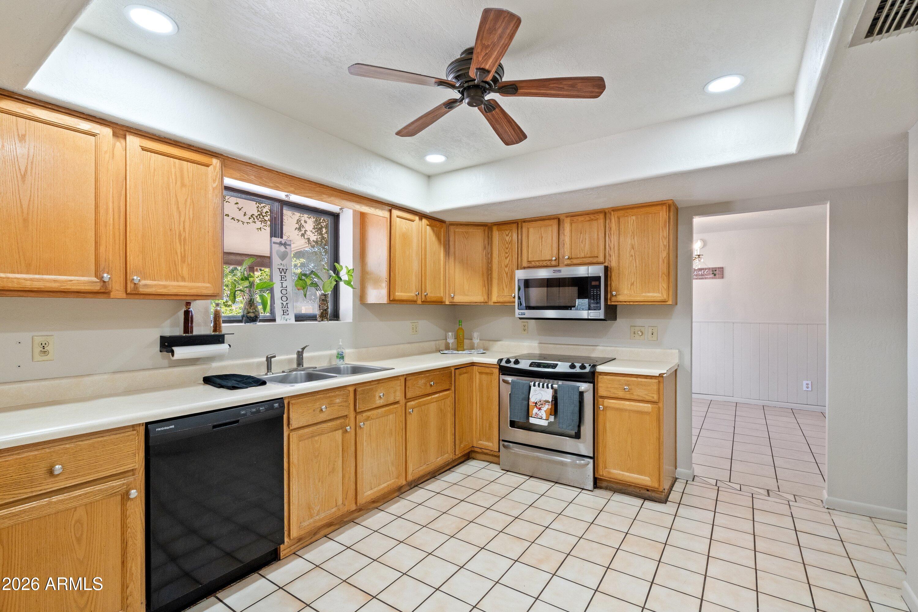 LEYVA ESTATES - Residential