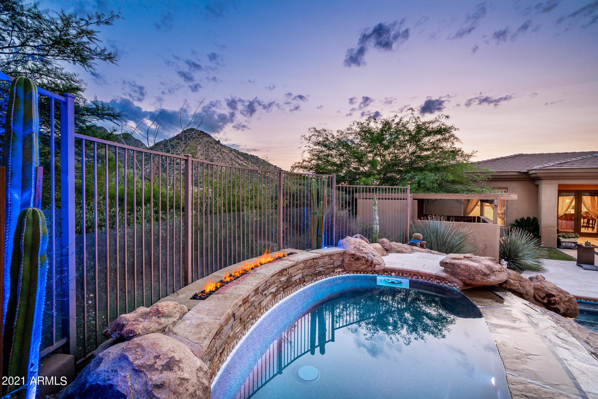 SONORAN CREST - Residential