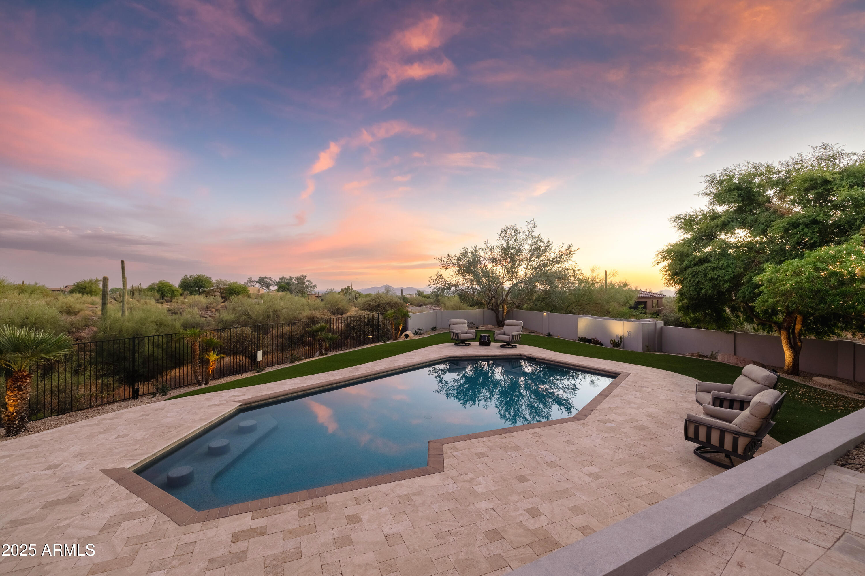 PINNACLE PEAK VISTAS 3 LOT 1-210 TR A-B - Residential