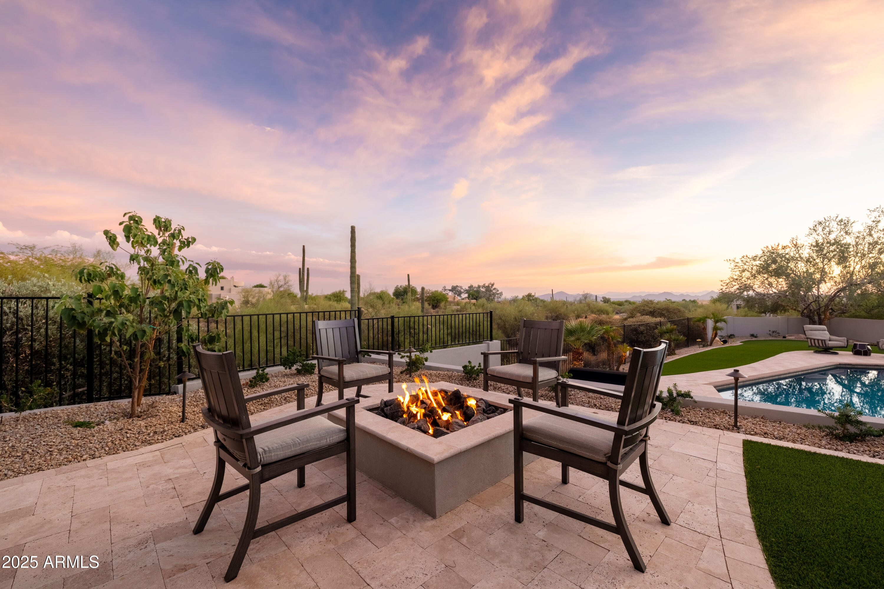 PINNACLE PEAK VISTAS 3 LOT 1-210 TR A-B - Residential