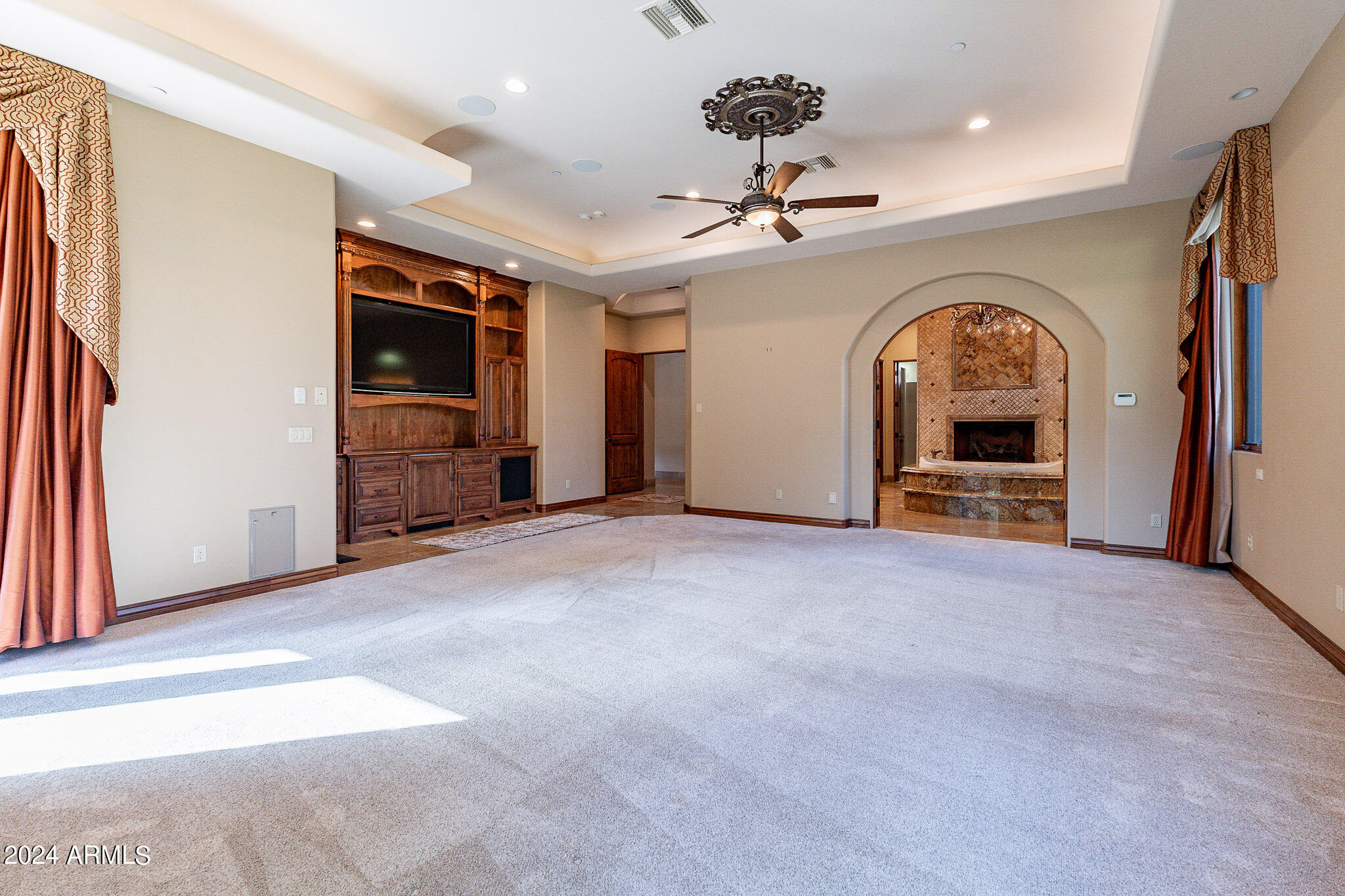 CIRCLE G 2 - Residential