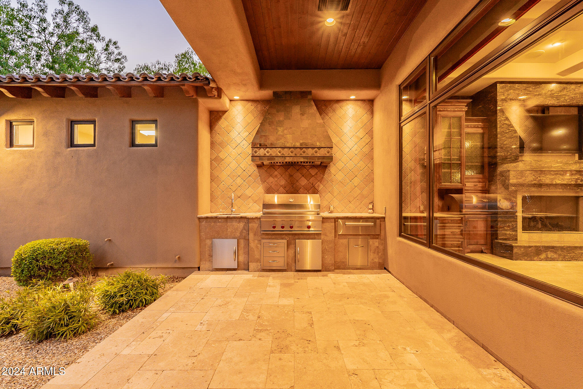 CIRCLE G 2 - Residential