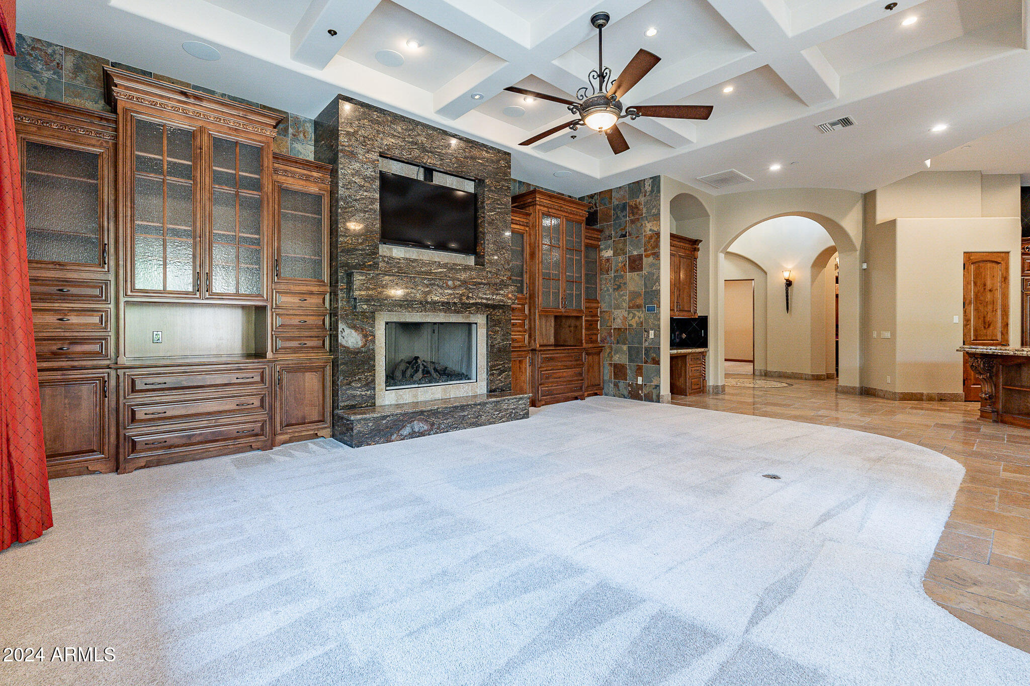 CIRCLE G 2 - Residential