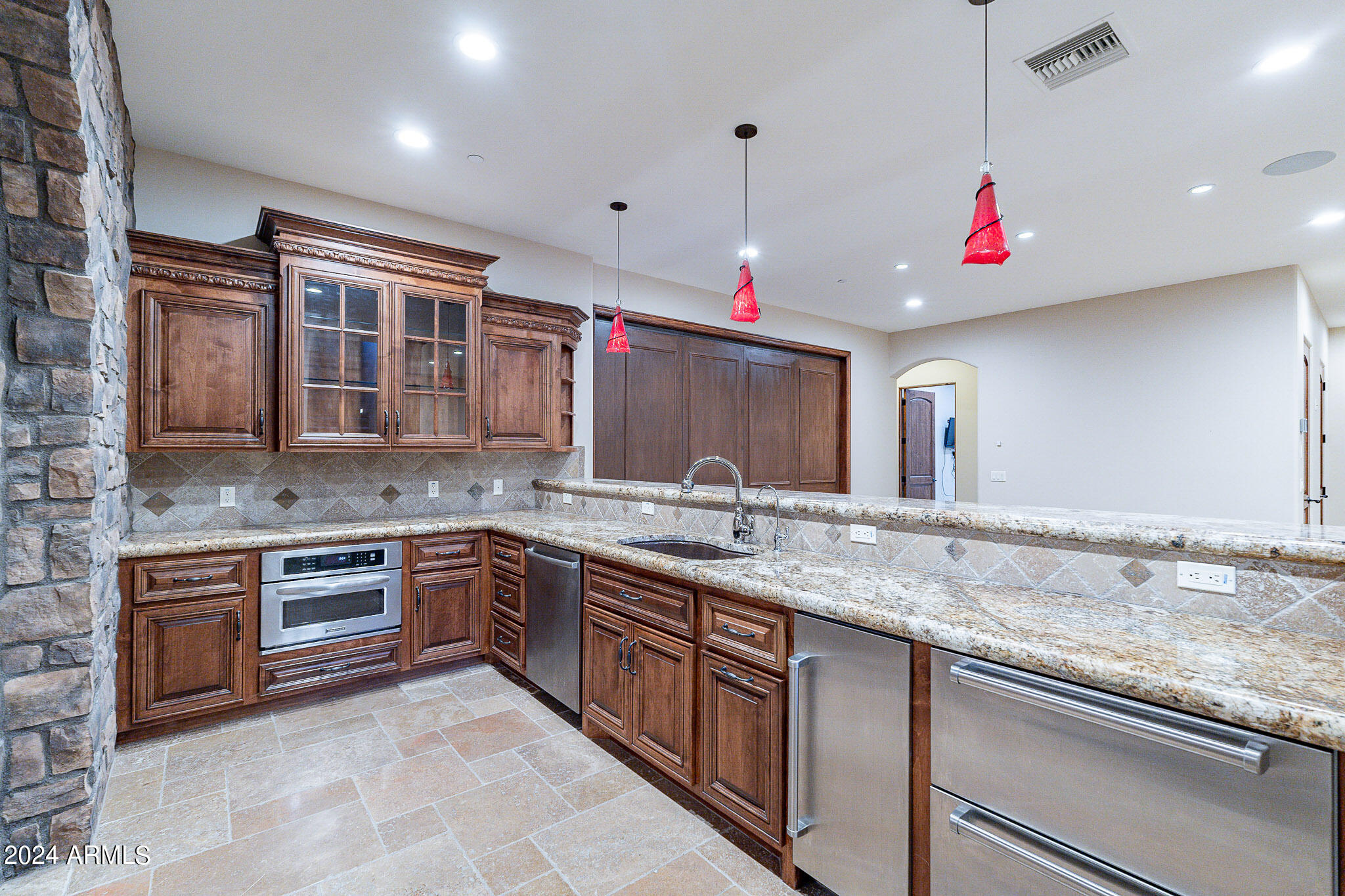 CIRCLE G 2 - Residential