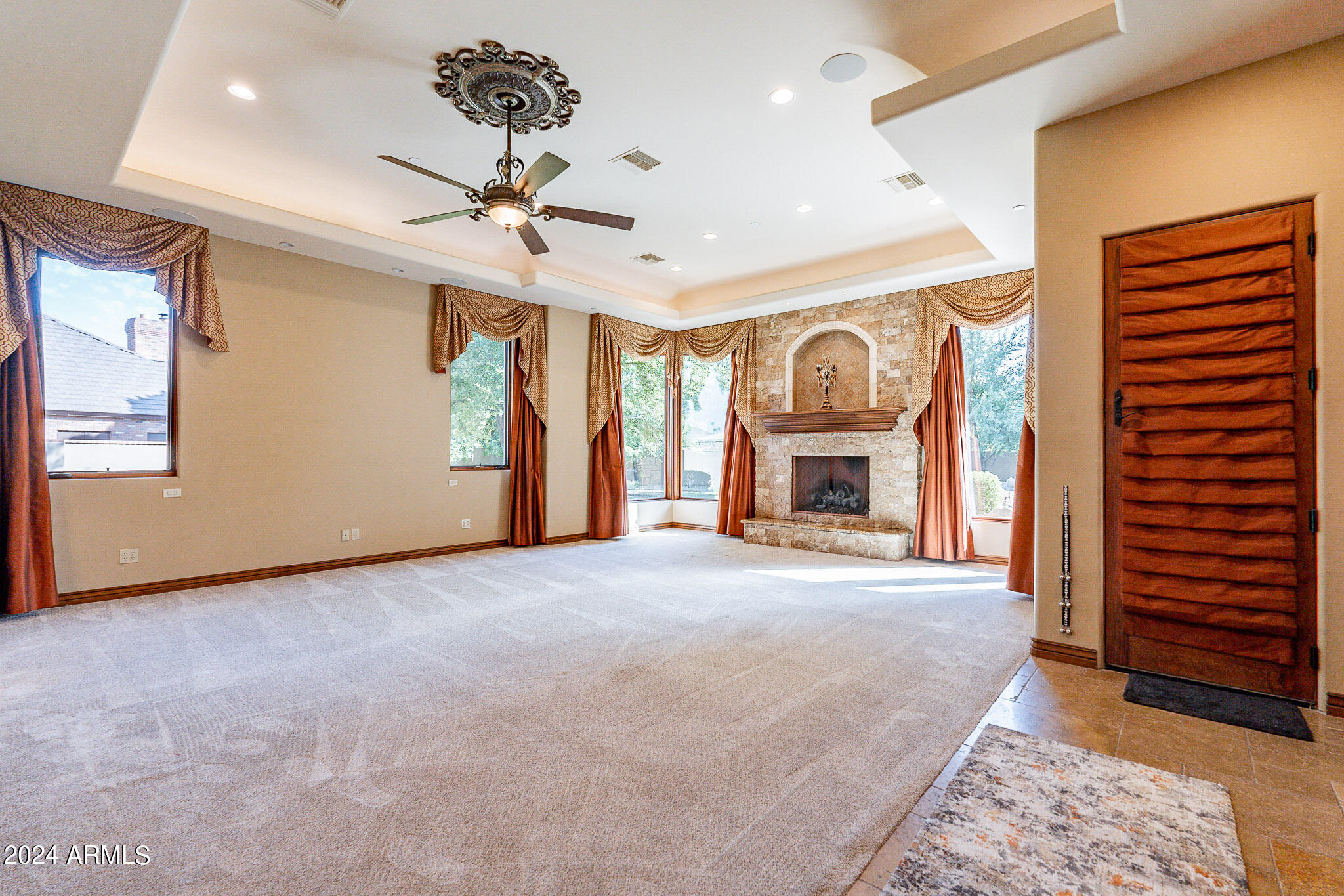 CIRCLE G 2 - Residential