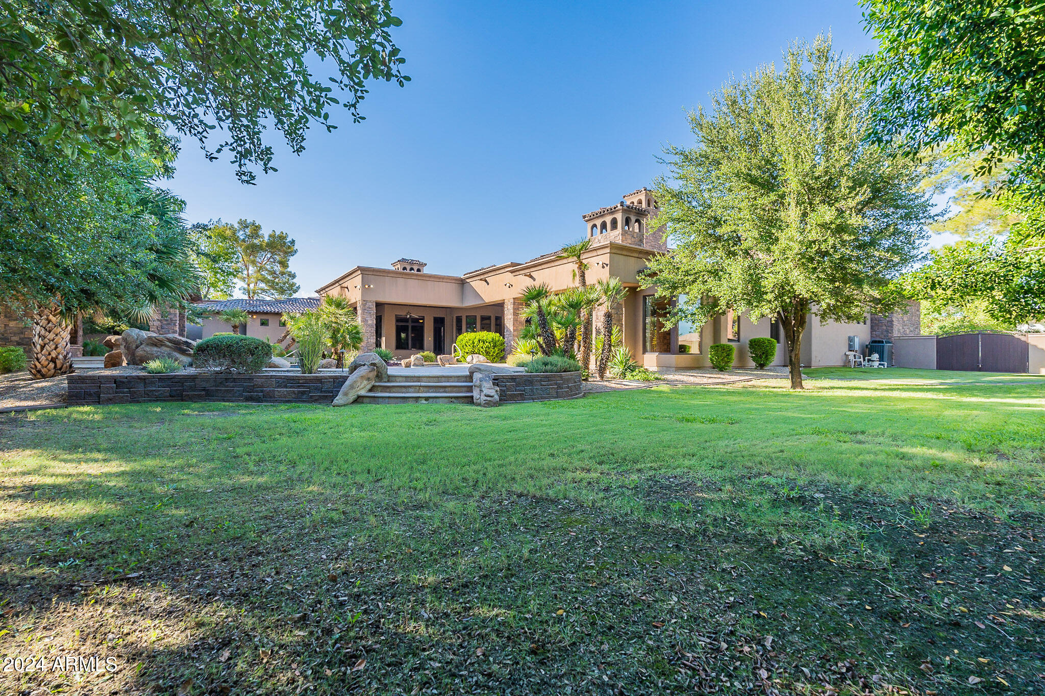 CIRCLE G 2 - Residential