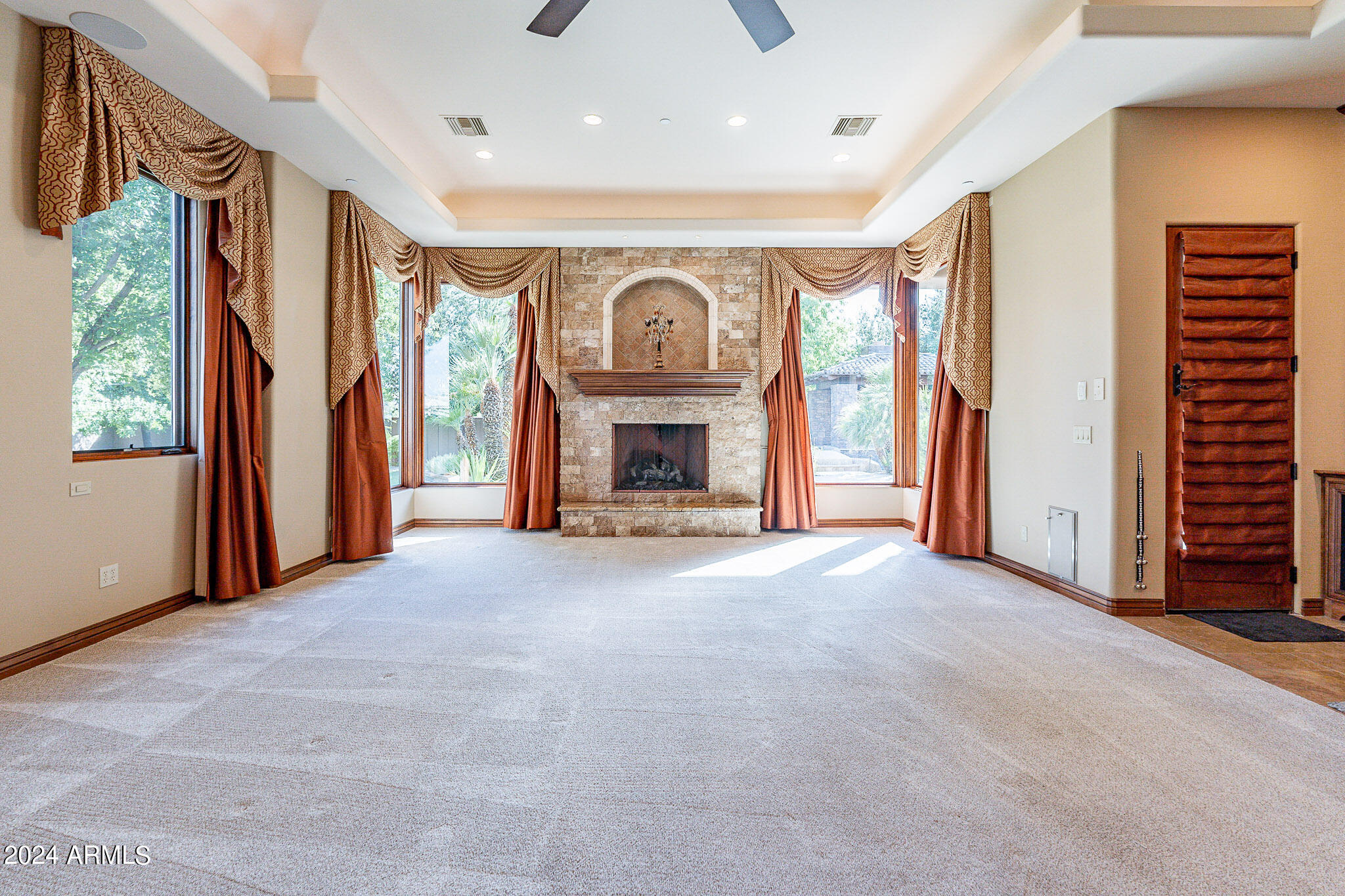 CIRCLE G 2 - Residential