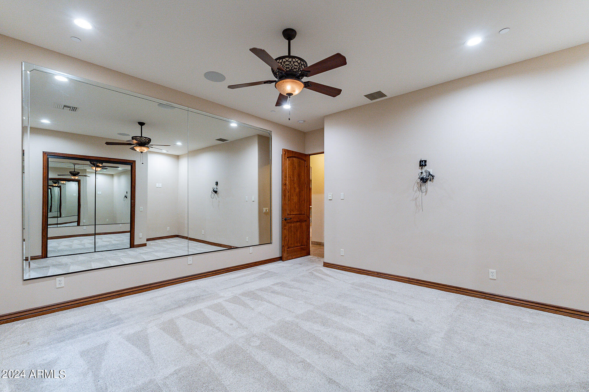 CIRCLE G 2 - Residential