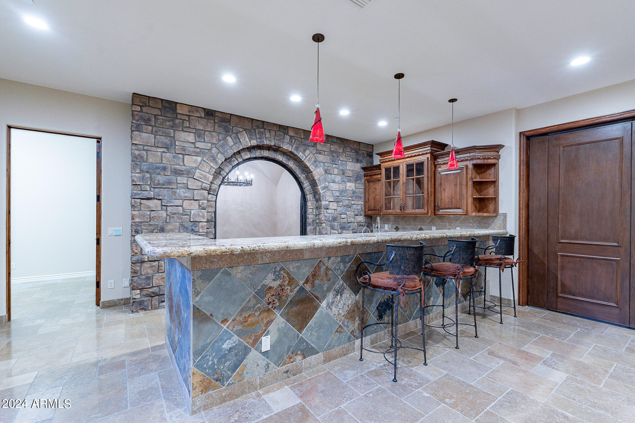 CIRCLE G 2 - Residential