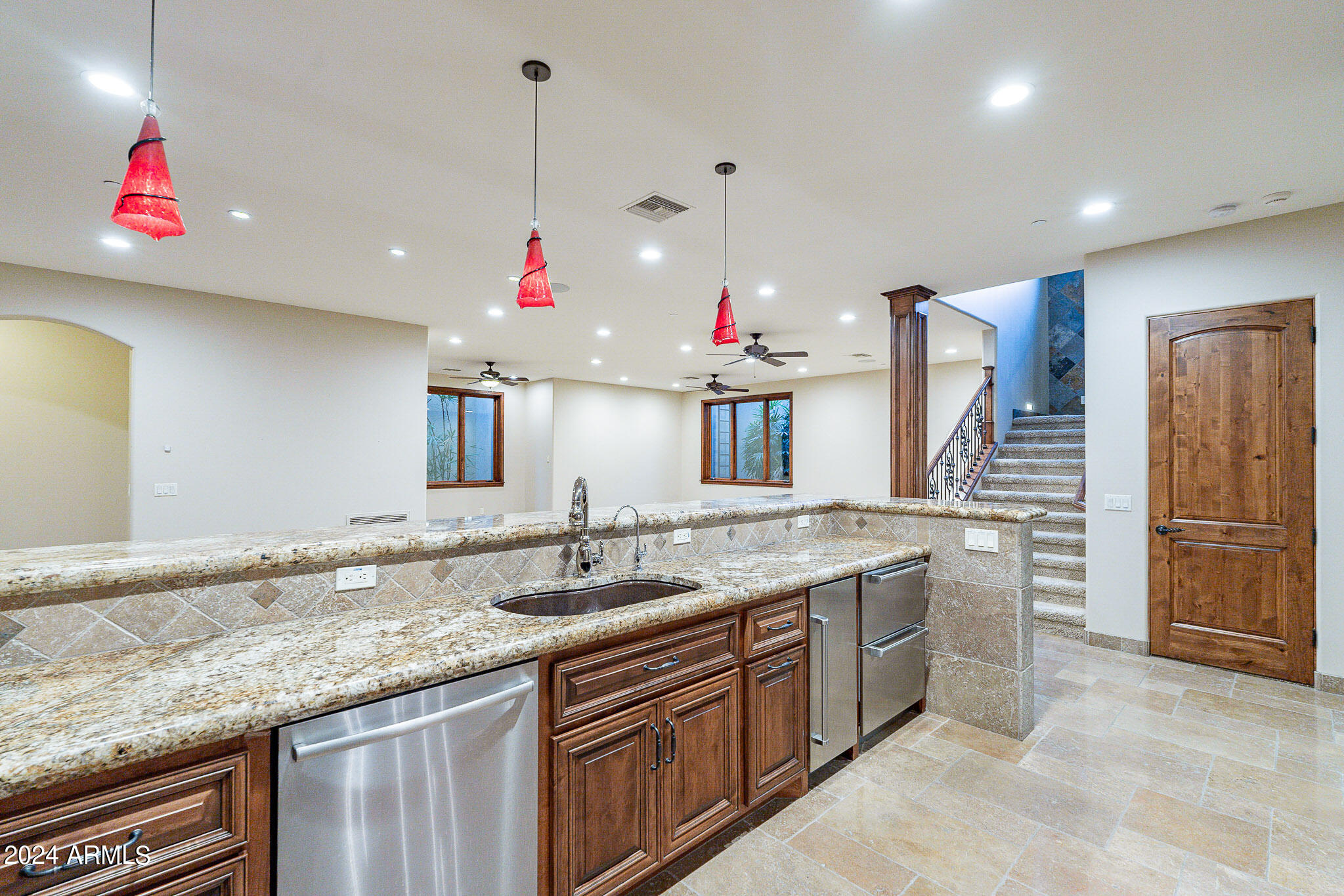 CIRCLE G 2 - Residential