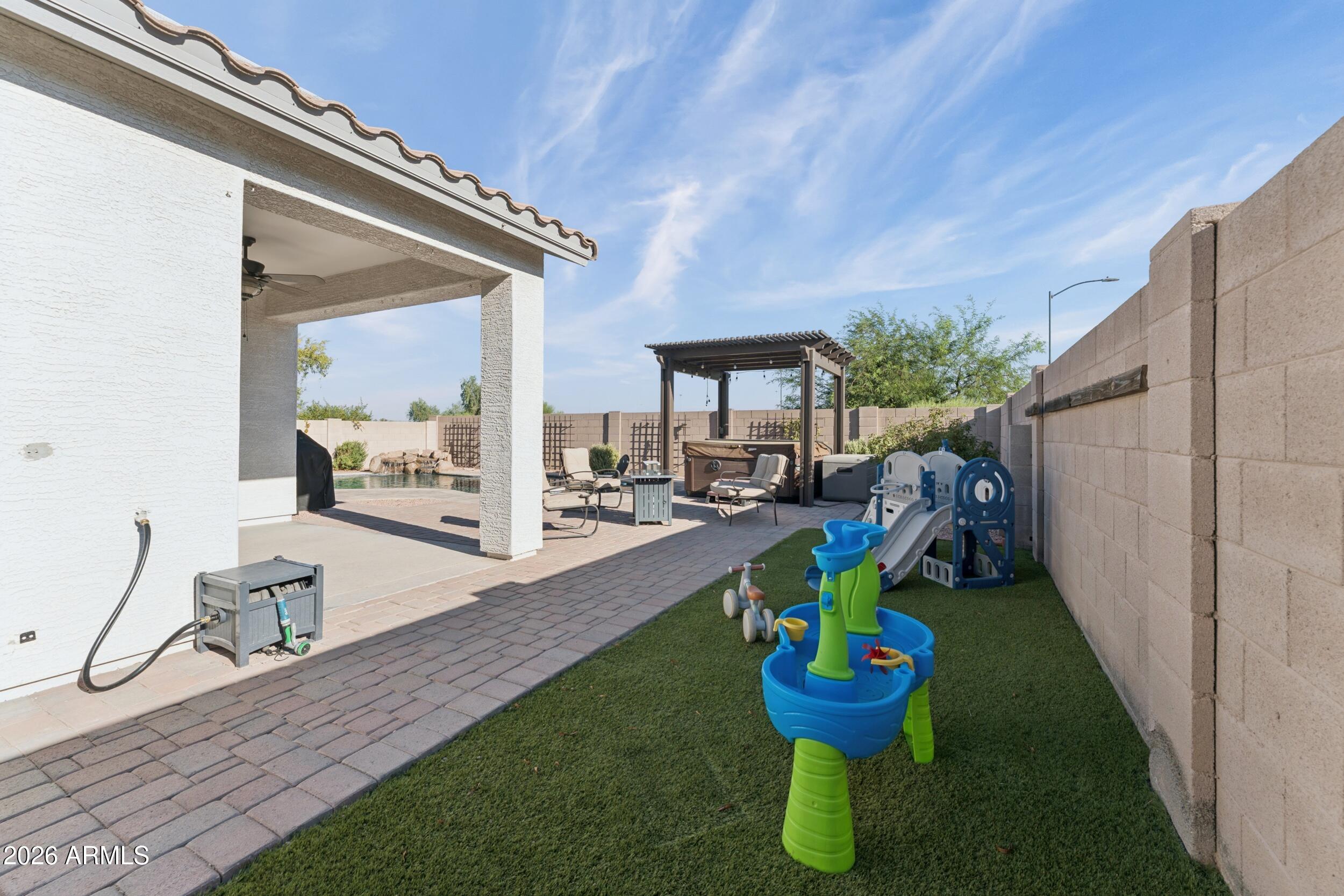 3 J'S COUNTRY ESTATES - Residential