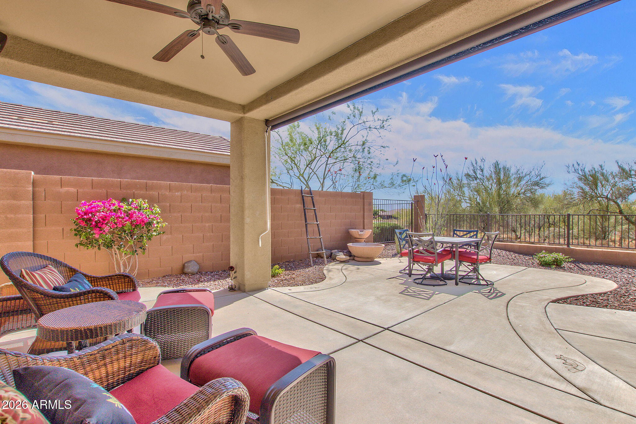 ANTHEM COUNTRY CLUB - Residential