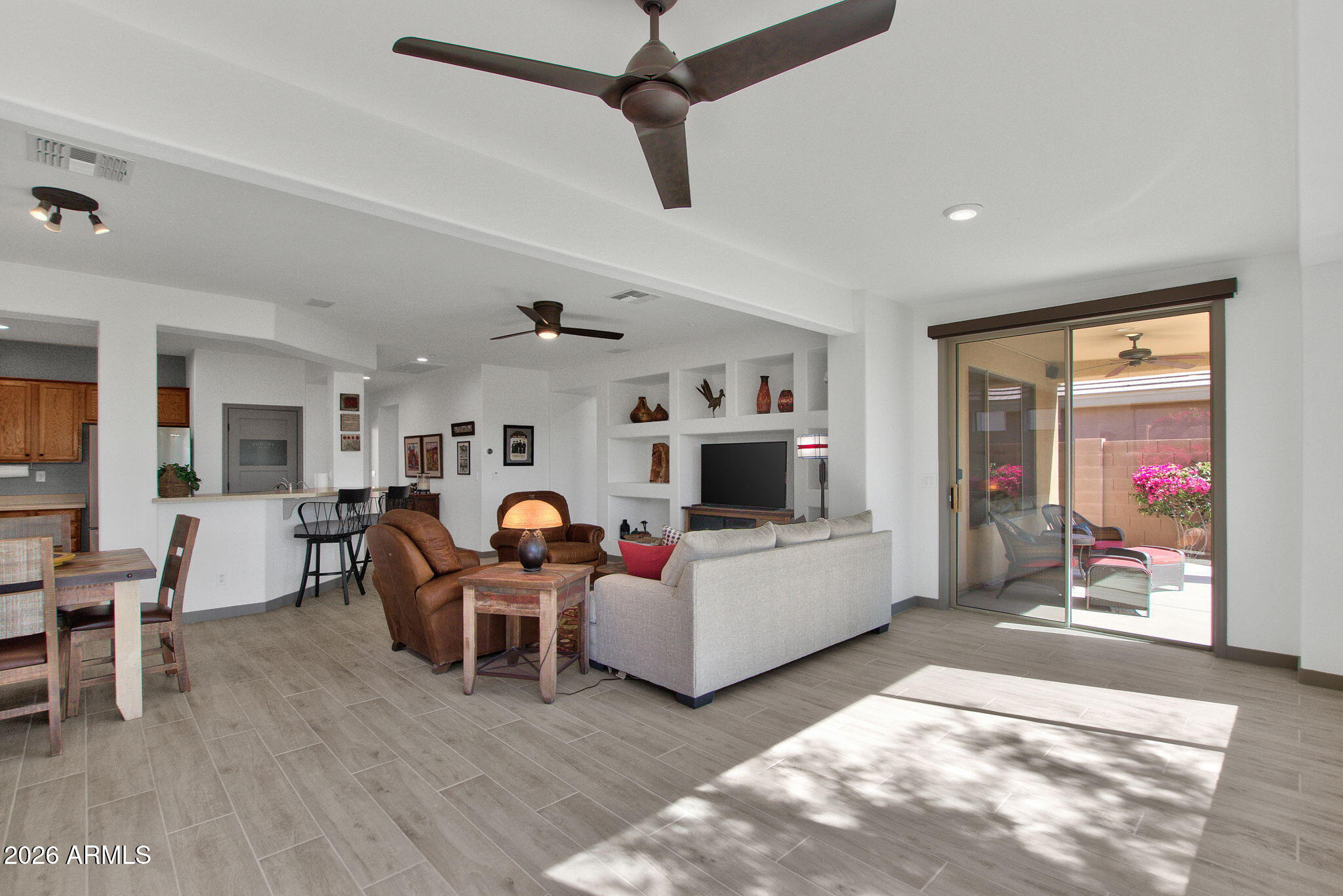 ANTHEM COUNTRY CLUB - Residential
