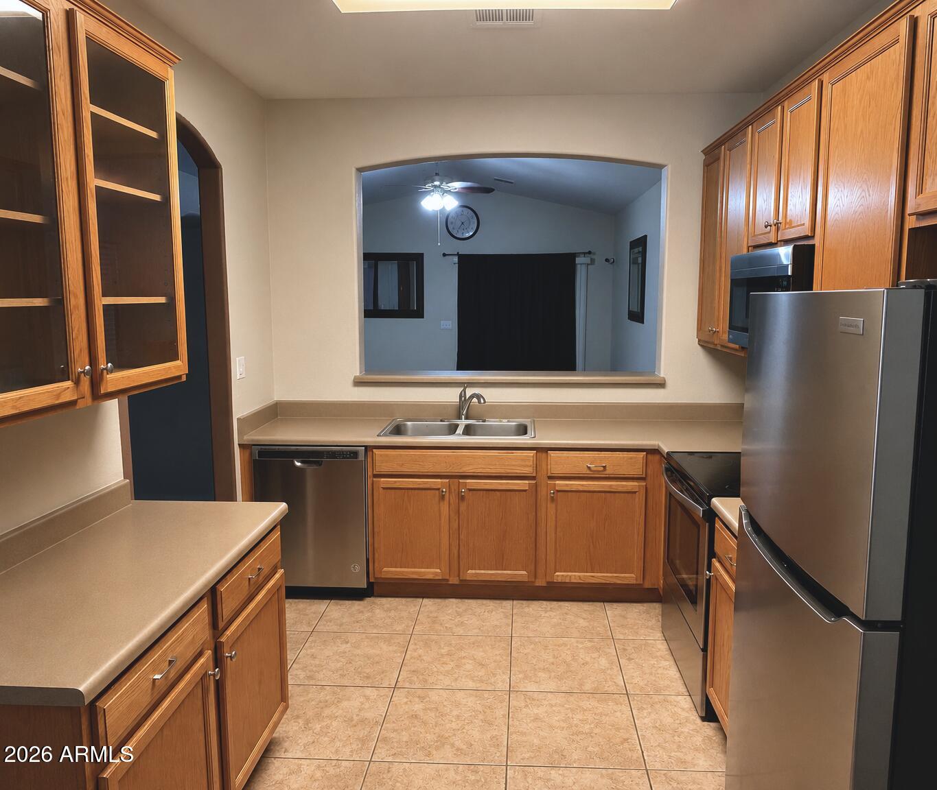 VINEYARD HILLS ESTATES - Residential