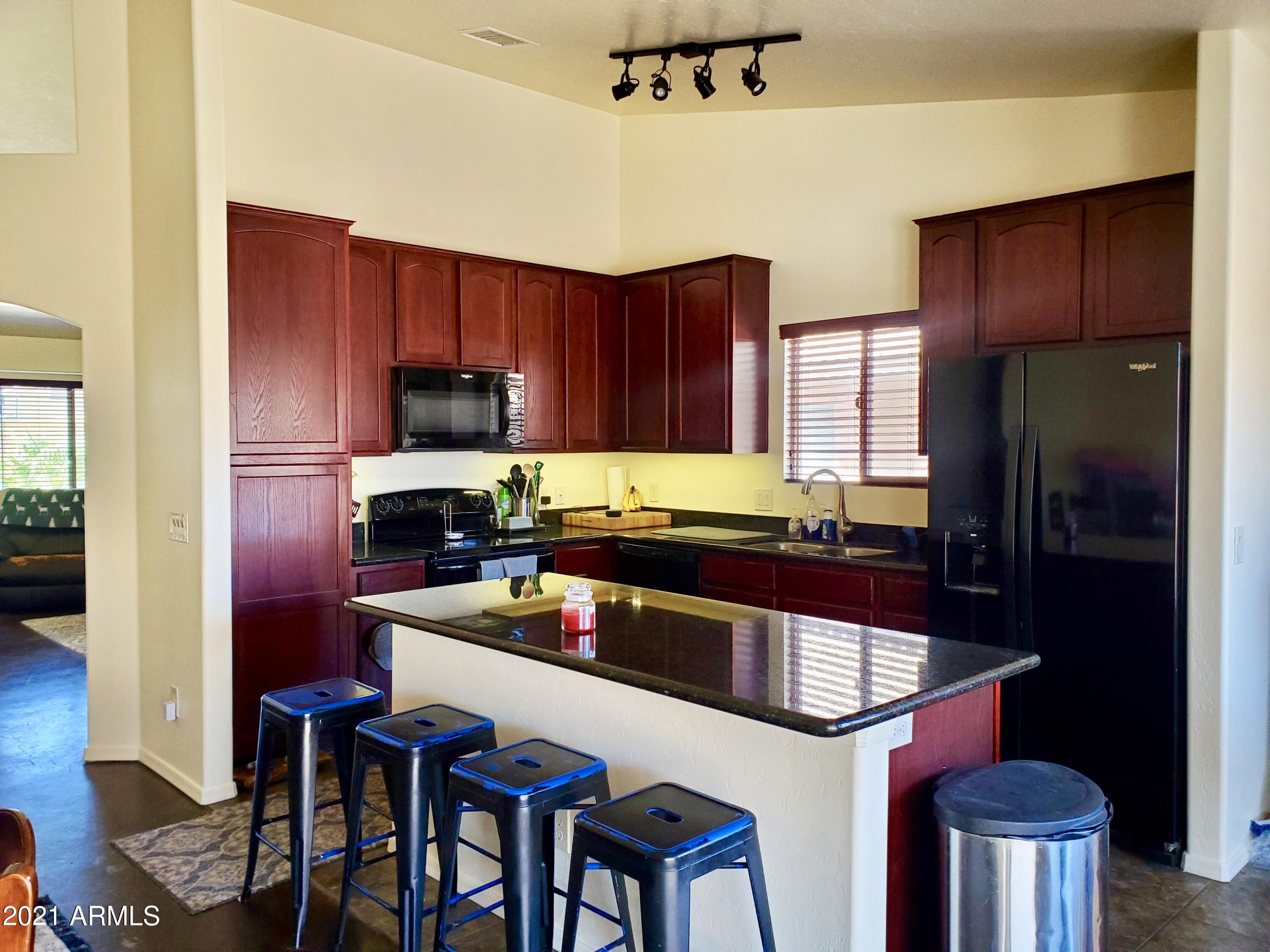OAKMONT - Residential