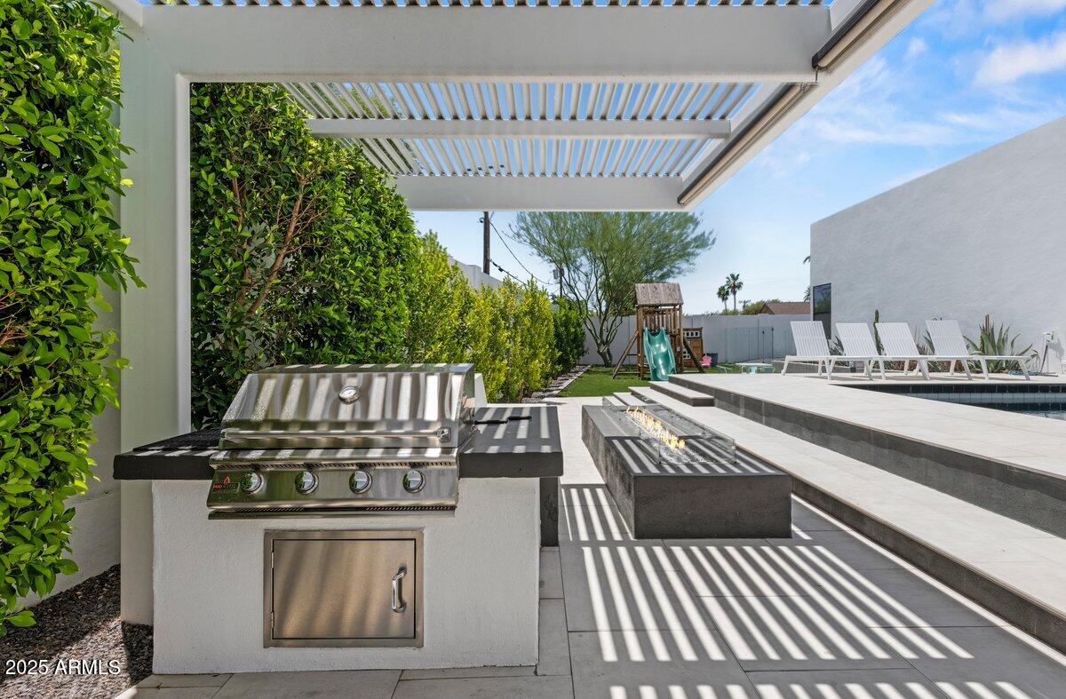 PARK PARADISE 2 - Residential