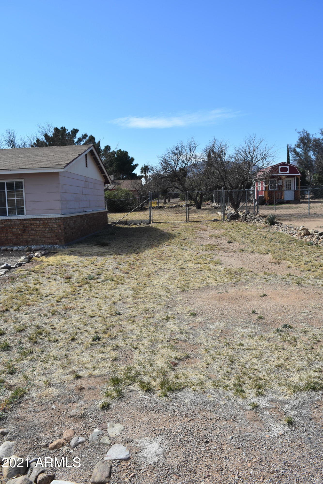 Circle S Ranch Estates lot 24 10-06 lv map book - Residential