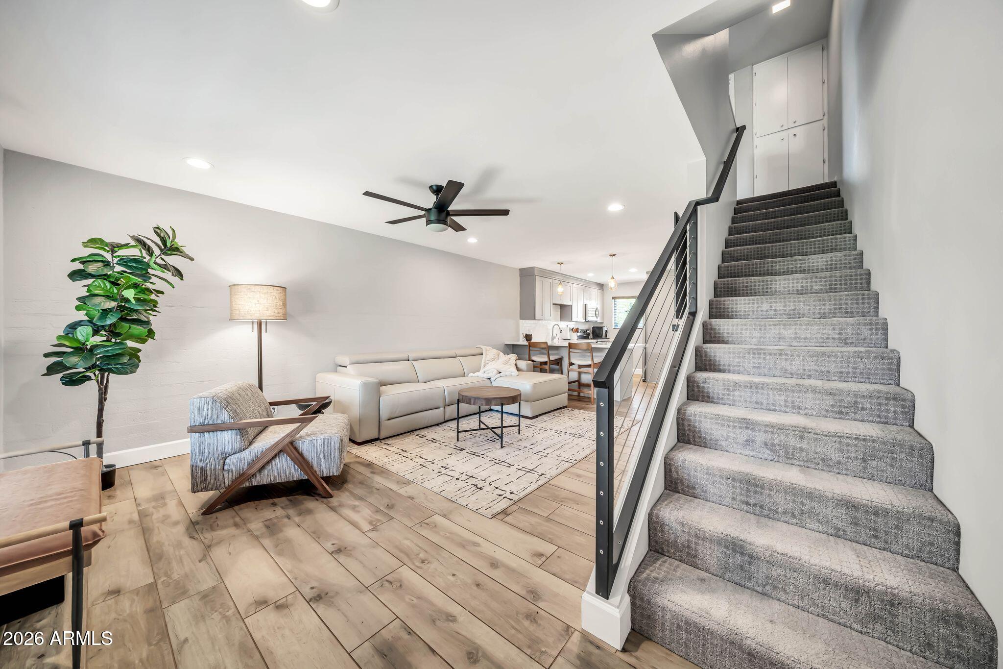 COLONY CAMELBACK - Residential