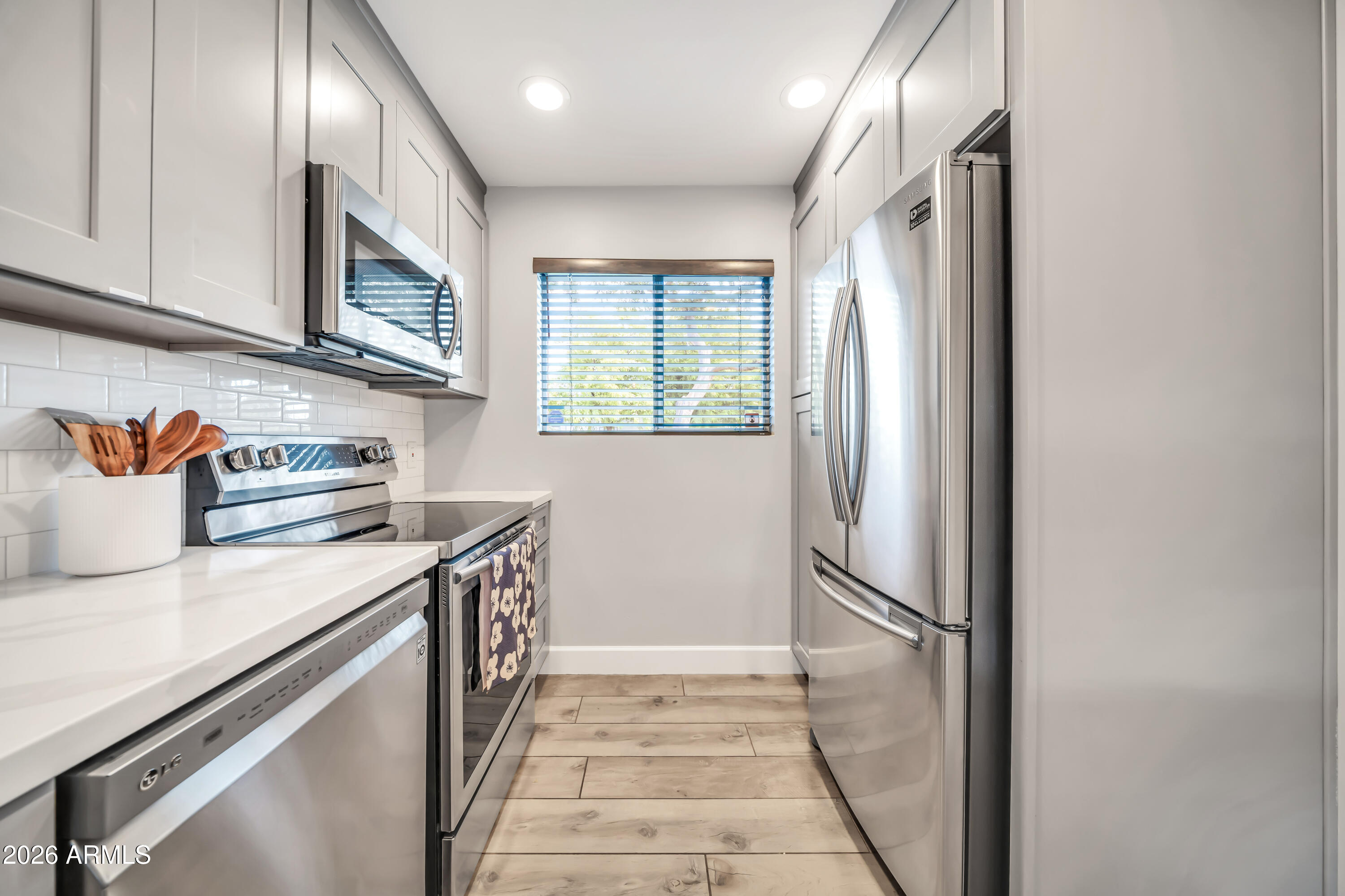 COLONY CAMELBACK - Residential