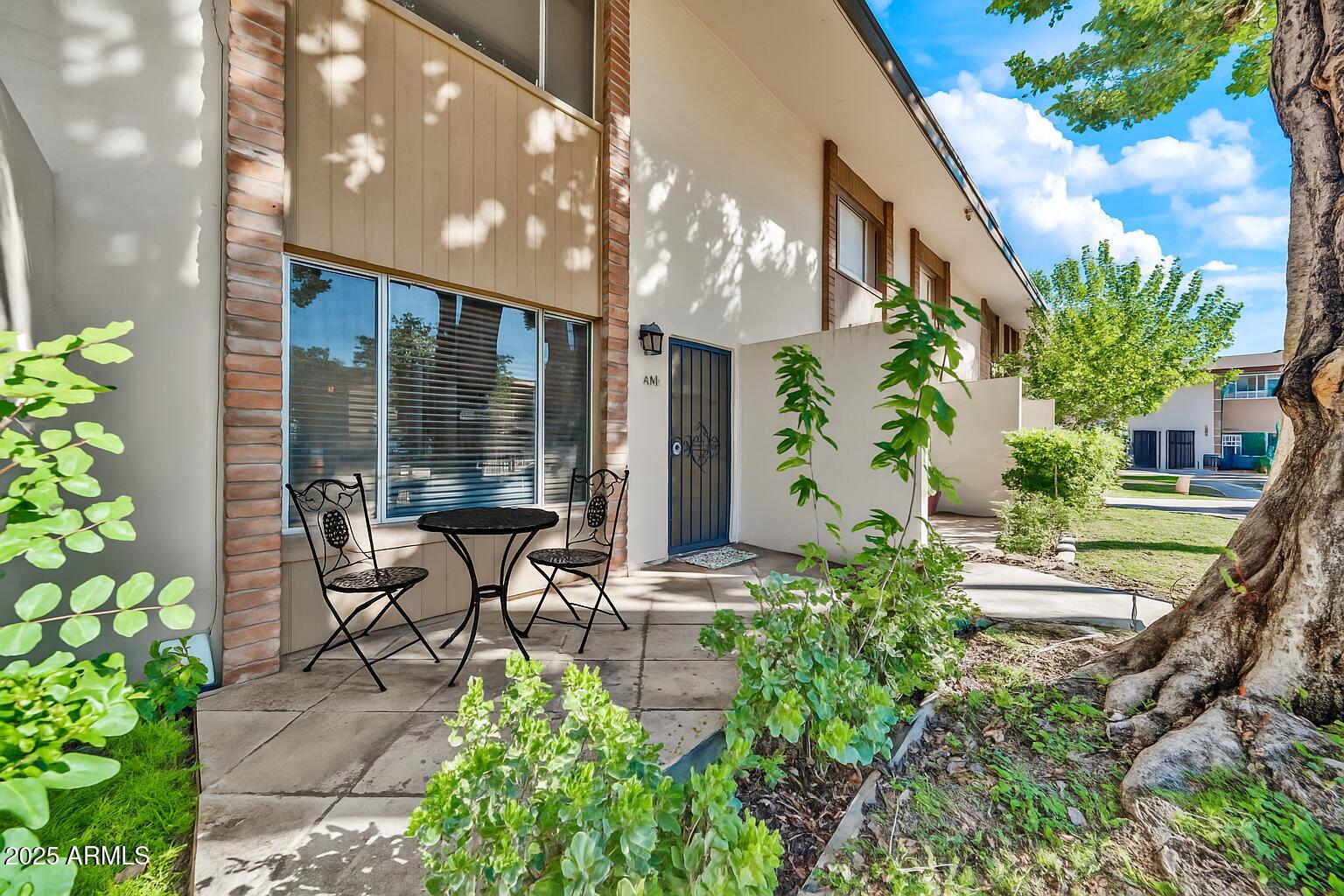 COLONY CAMELBACK - Residential