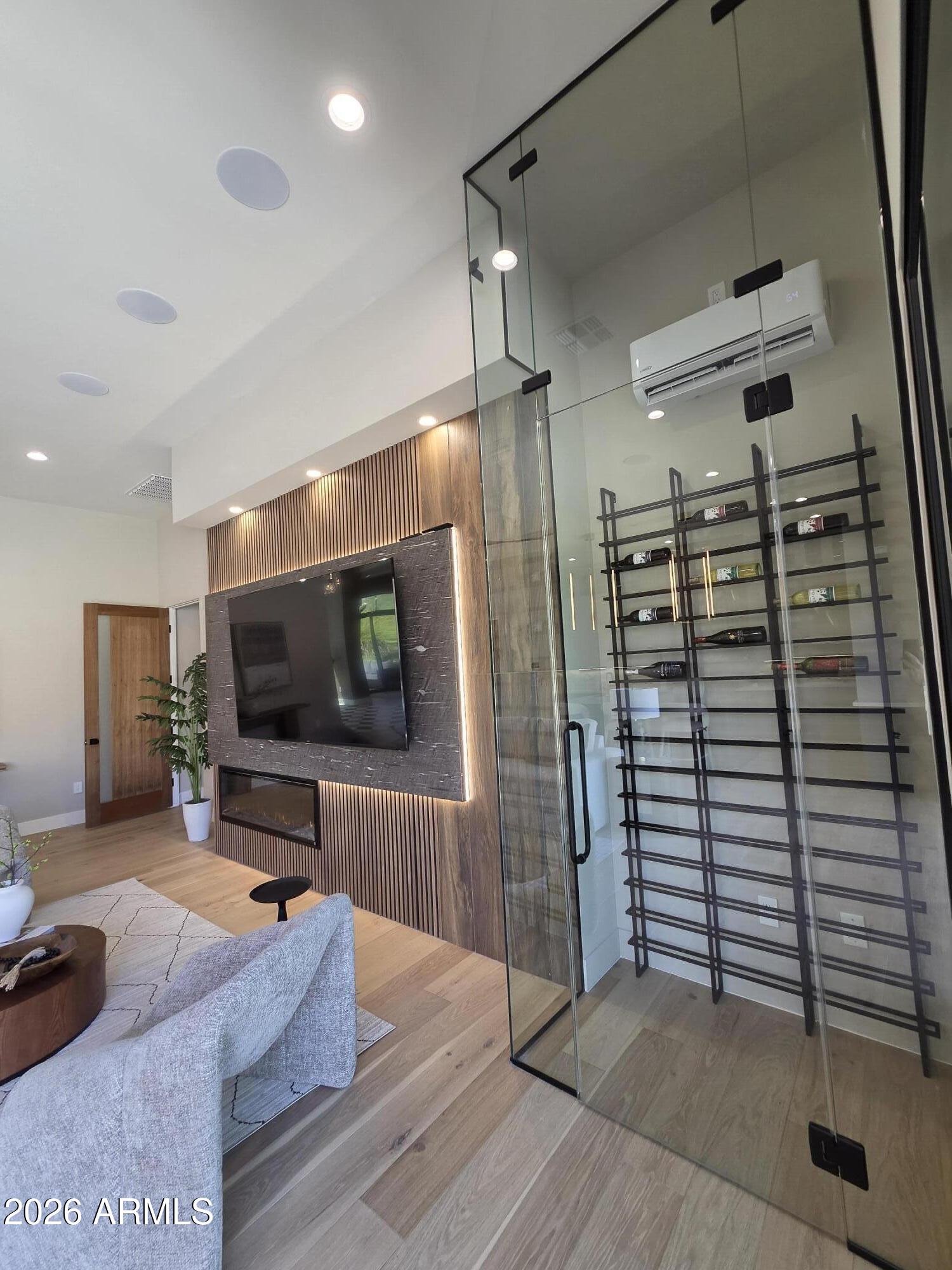 PARK PARADISE - Residential
