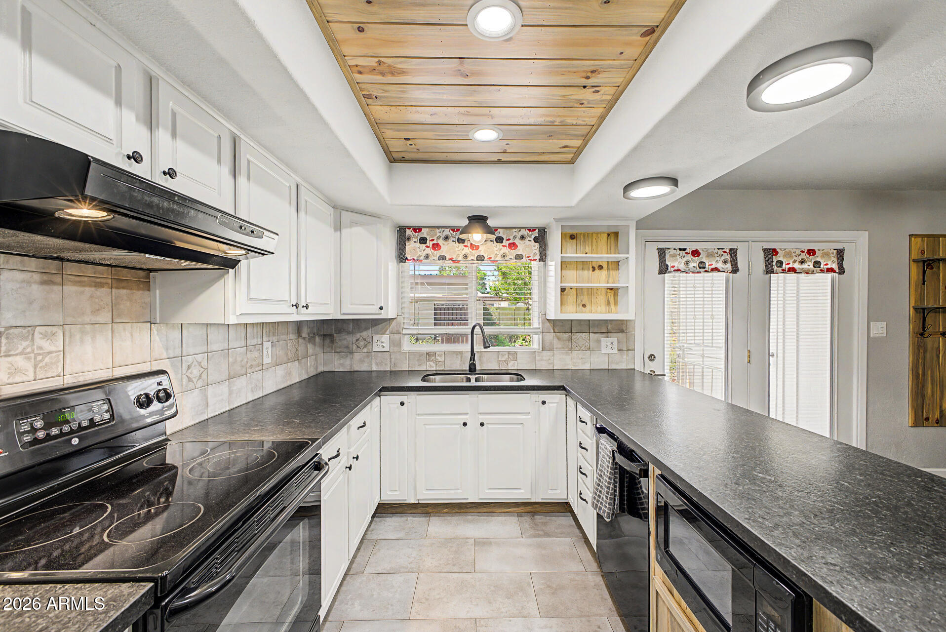 CONTINENTAL VILLAS EAST UNIT 3 - Residential