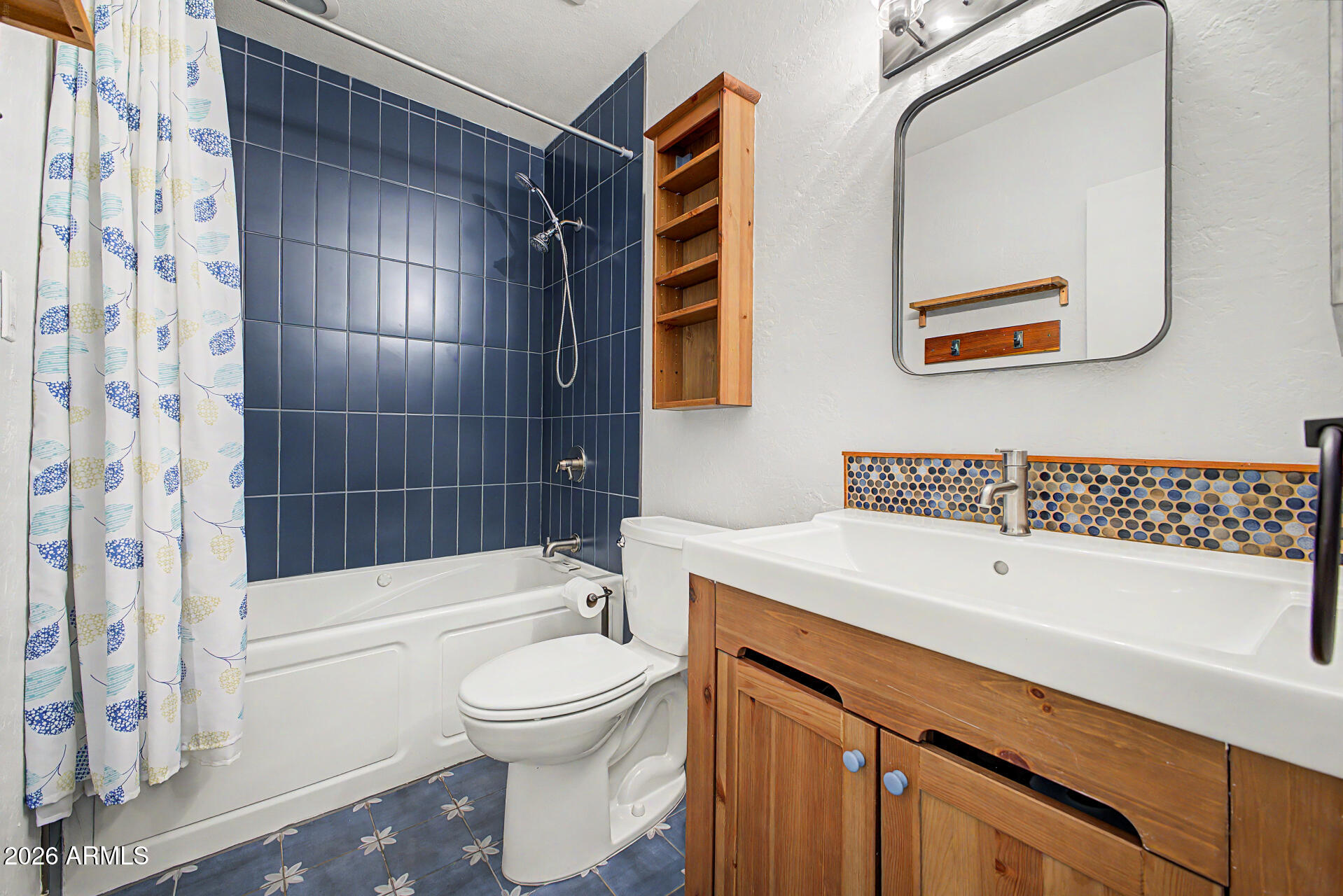 CONTINENTAL VILLAS EAST UNIT 3 - Residential